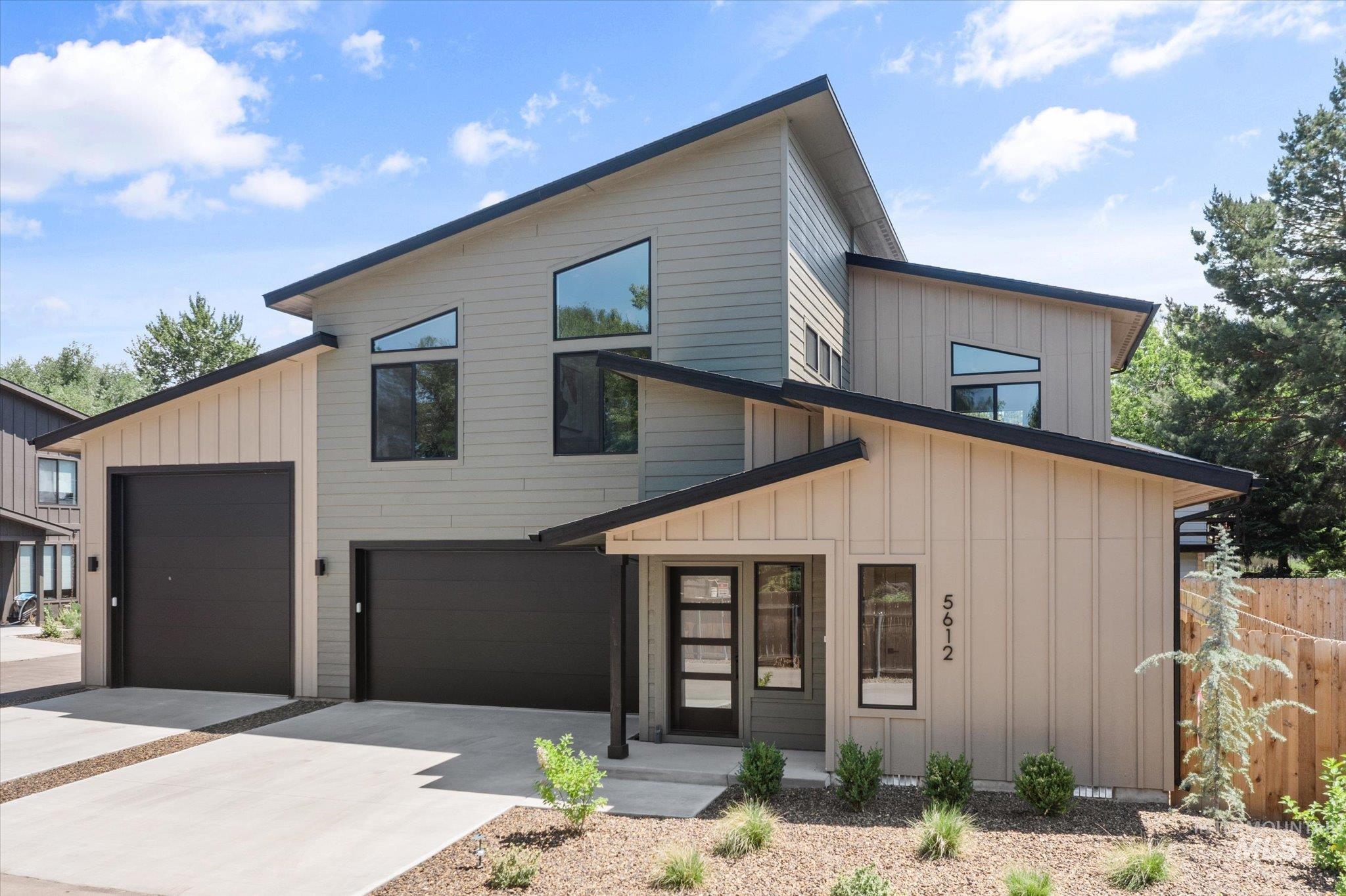 5612 W Grover St, Boise, Idaho 83705, 3 Bedrooms, 2.5 Bathrooms, Residential For Sale, Price $719,800,MLS 98991951