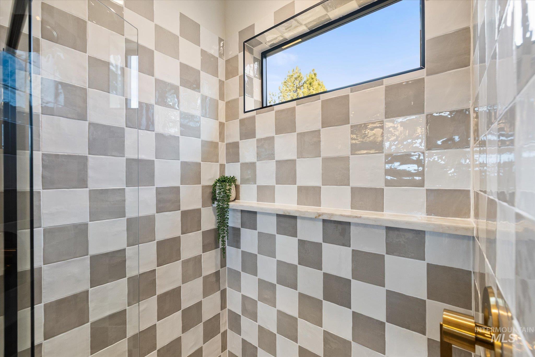 5612 W Grover St, Boise, Idaho 83705, 3 Bedrooms, 2.5 Bathrooms, Residential For Sale, Price $719,800,MLS 98991951