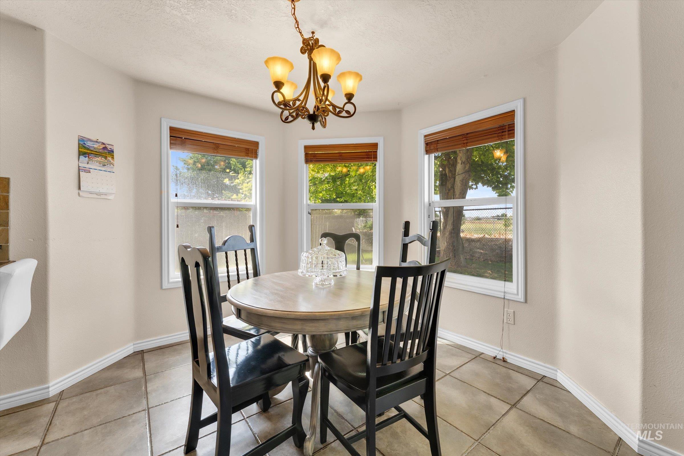 11395 W Kipling Way, Nampa, Idaho 83651, 5 Bedrooms, 2.5 Bathrooms, Residential For Sale, Price $600,000, 98991952