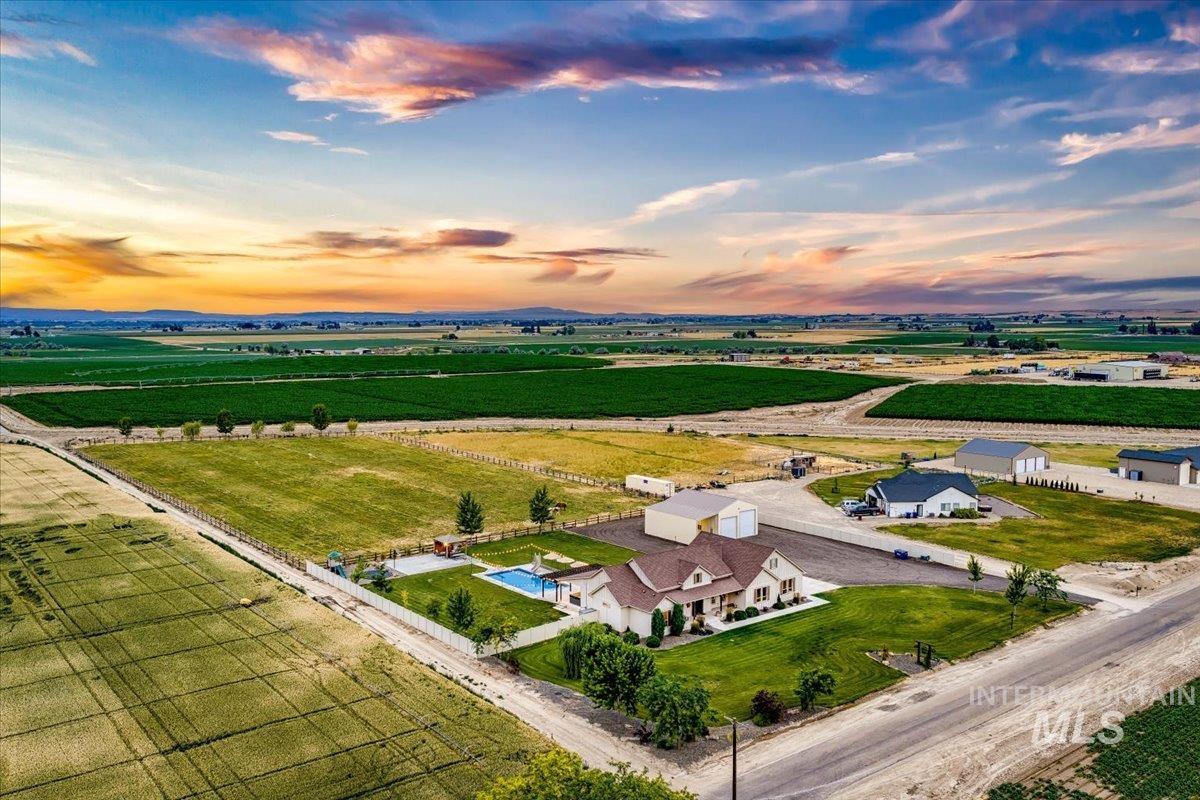25781 Lon Davis Rd, Parma, Idaho 83660, 5 Bedrooms, 3.5 Bathrooms, Residential For Sale, Price $1,297,000, 98991955