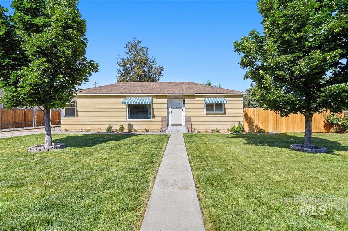 603 S Olive, Nampa, Idaho 83686, 3 Bedrooms, 1 Bathroom, Residential For Sale, Price $339,950,MLS 98991956