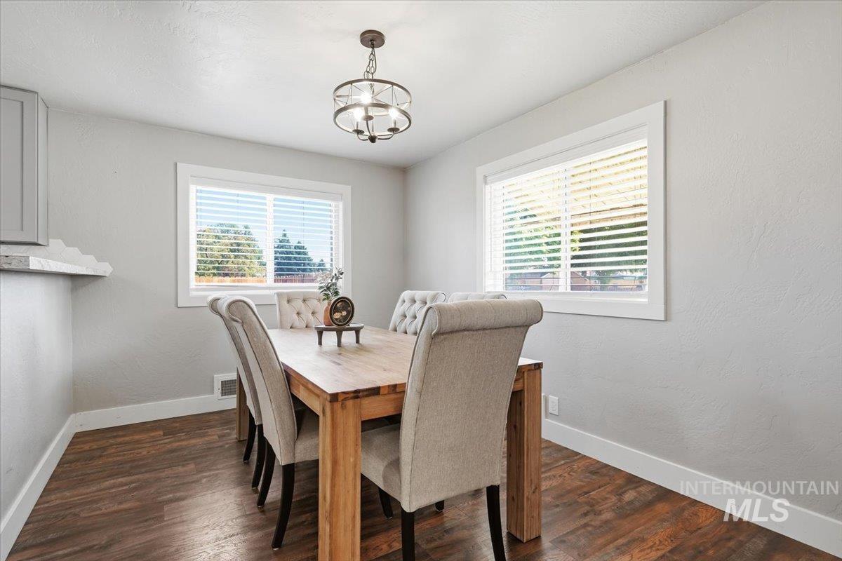 603 S Olive, Nampa, Idaho 83686, 3 Bedrooms, 1 Bathroom, Residential For Sale, Price $339,950,MLS 98991956