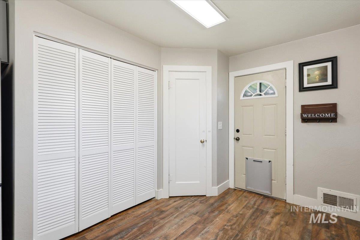 603 S Olive, Nampa, Idaho 83686, 3 Bedrooms, 1 Bathroom, Residential For Sale, Price $339,950,MLS 98991956