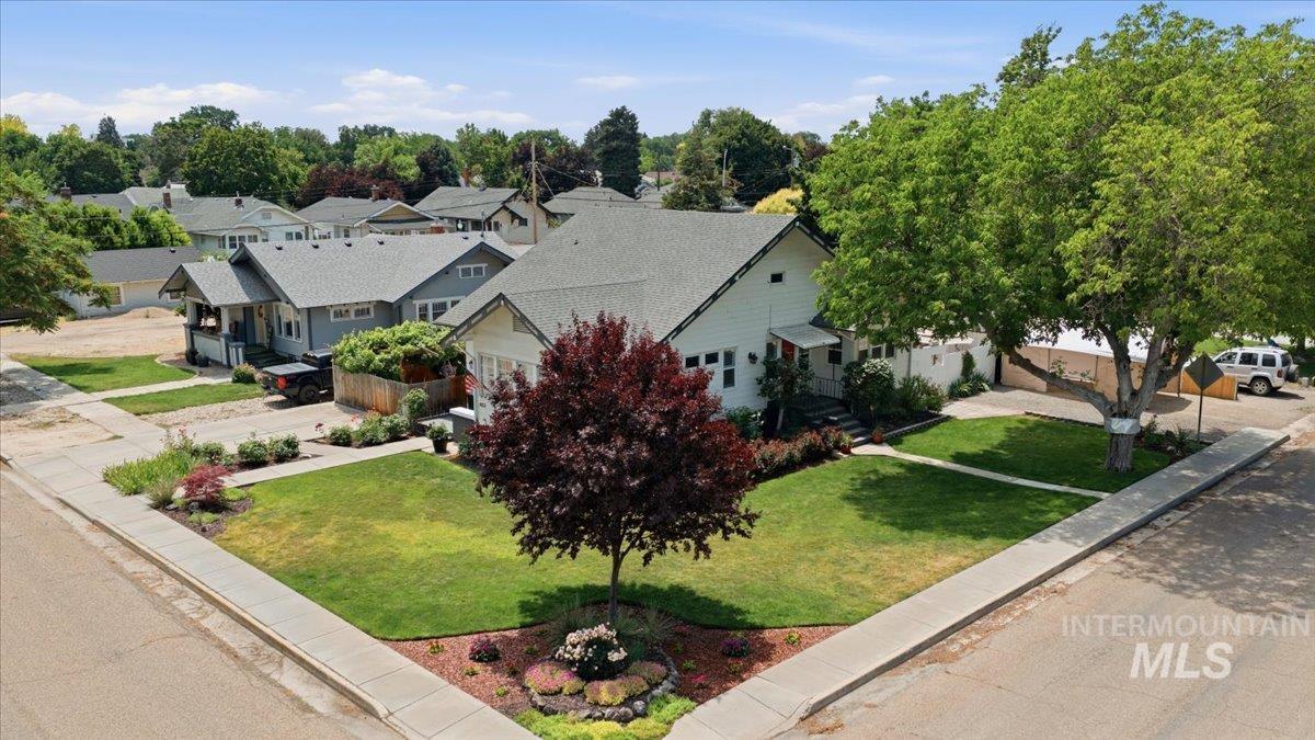 603 5th St S, Nampa, Idaho 83651, 3 Bedrooms, 2 Bathrooms, Residential For Sale, Price $525,000, 98991957