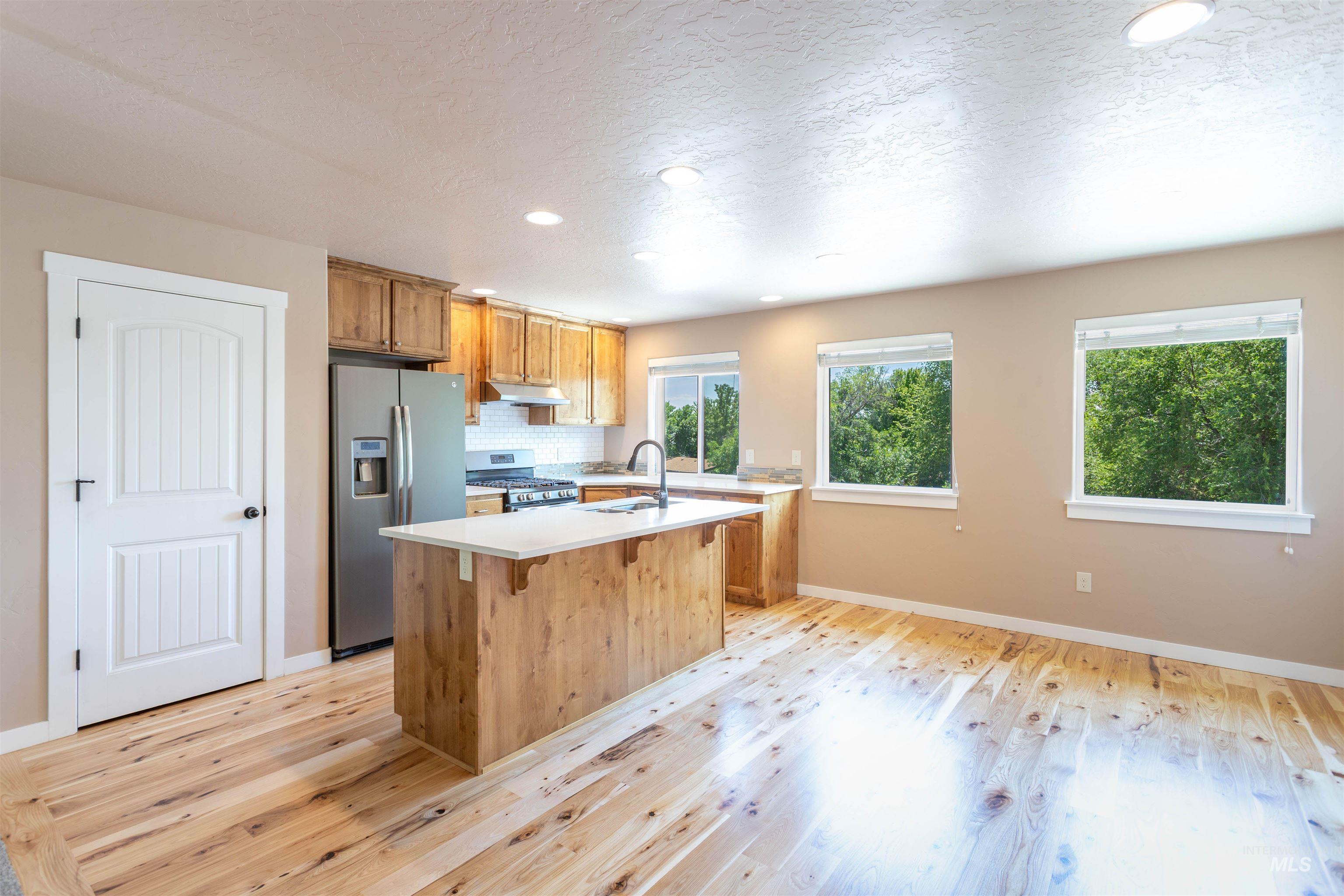 5802 E Woodcross Dr, Boise, Idaho 83716, 1 Bedroom, 1 Bathroom, Residential For Sale, Price $419,900, 98991958