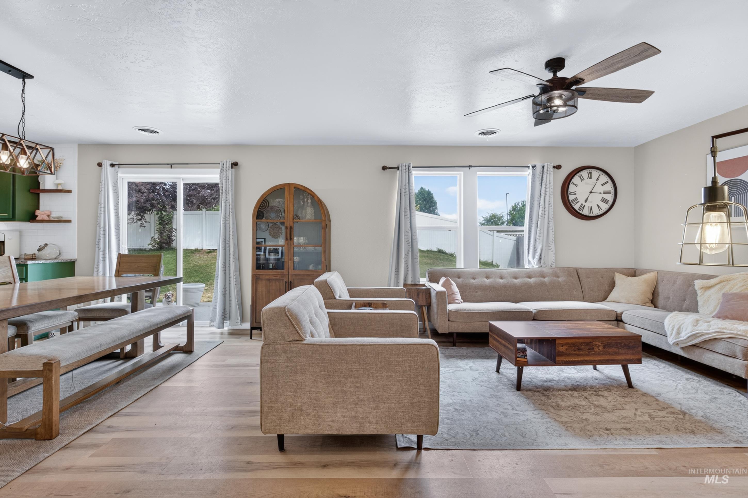 4404 N Alester Ave, Meridian, Idaho 83646-5471, 3 Bedrooms, 2.5 Bathrooms, Residential For Sale, Price $499,900, 98991960