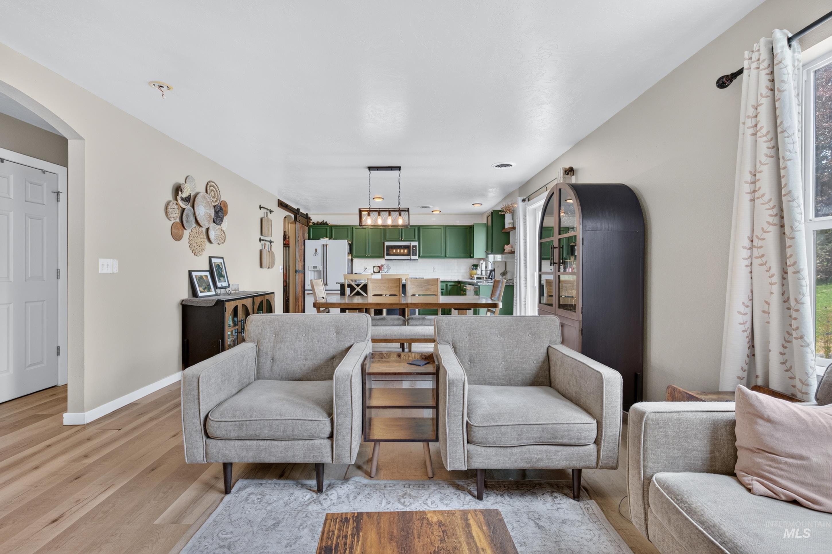 4404 N Alester Ave, Meridian, Idaho 83646-5471, 3 Bedrooms, 2.5 Bathrooms, Residential For Sale, Price $499,900, 98991960