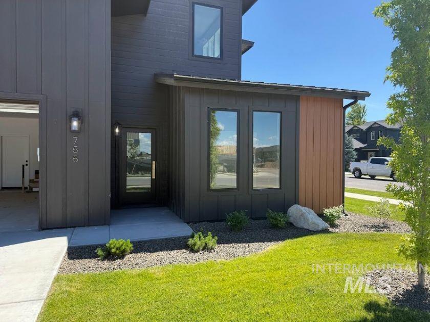755 W Wrangler, Meridian, Idaho 83646, 4 Bedrooms, 3 Bathrooms, Residential For Sale, Price $872,200, 98991961