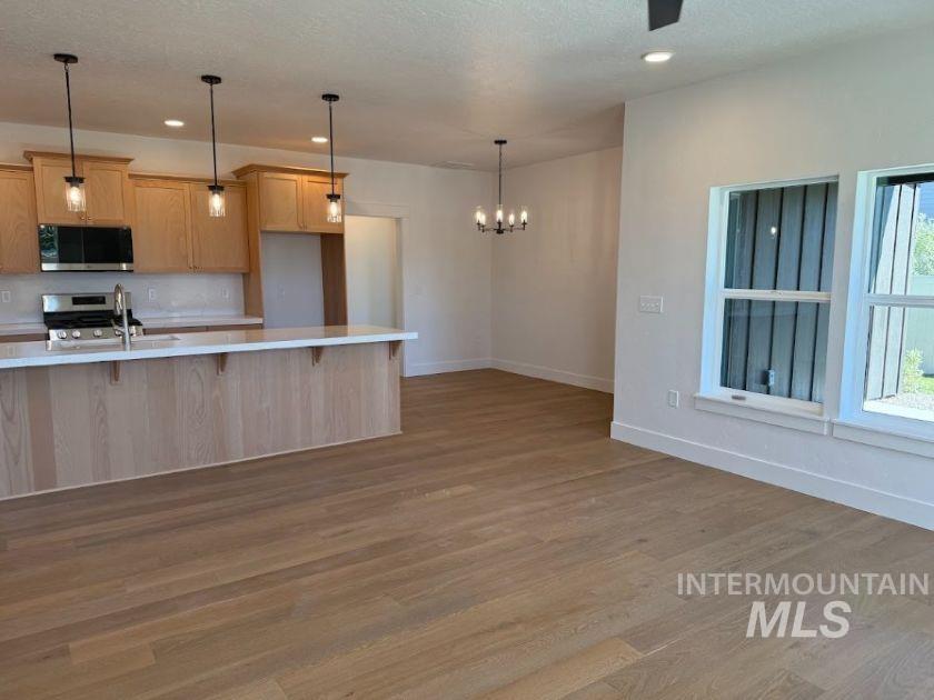 755 W Wrangler, Meridian, Idaho 83646, 4 Bedrooms, 3 Bathrooms, Residential For Sale, Price $872,200, 98991961