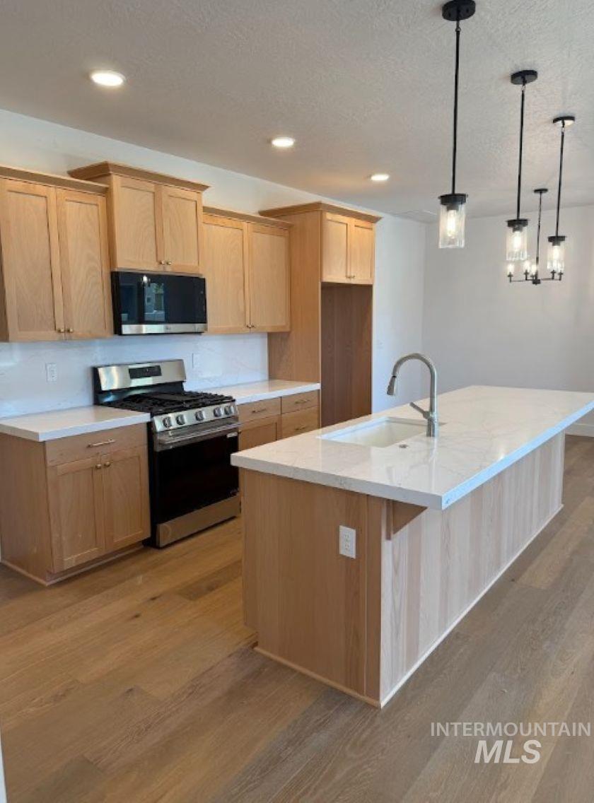 755 W Wrangler, Meridian, Idaho 83646, 4 Bedrooms, 3 Bathrooms, Residential For Sale, Price $872,200, 98991961