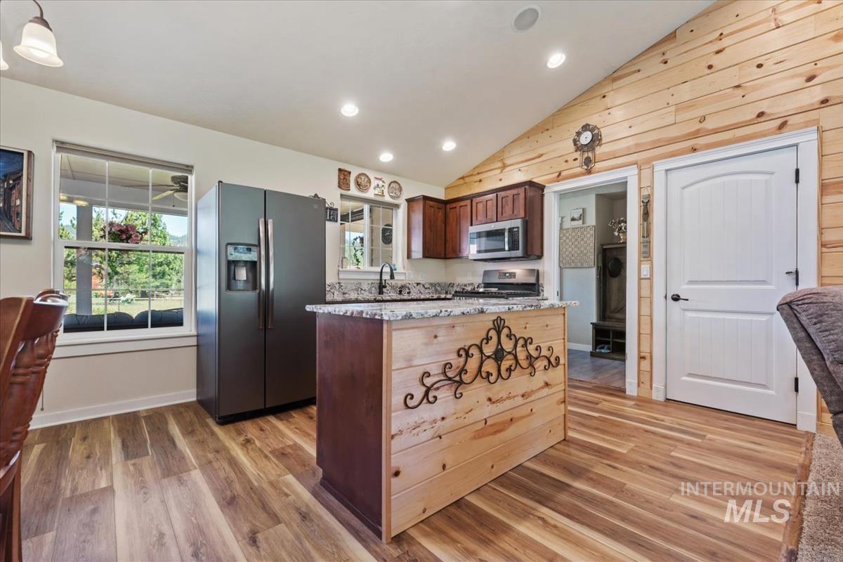26 Quail Run, Garden Valley, Idaho 83622, 3 Bedrooms, 2 Bathrooms, Residential For Sale, Price $1,200,000, 98991962