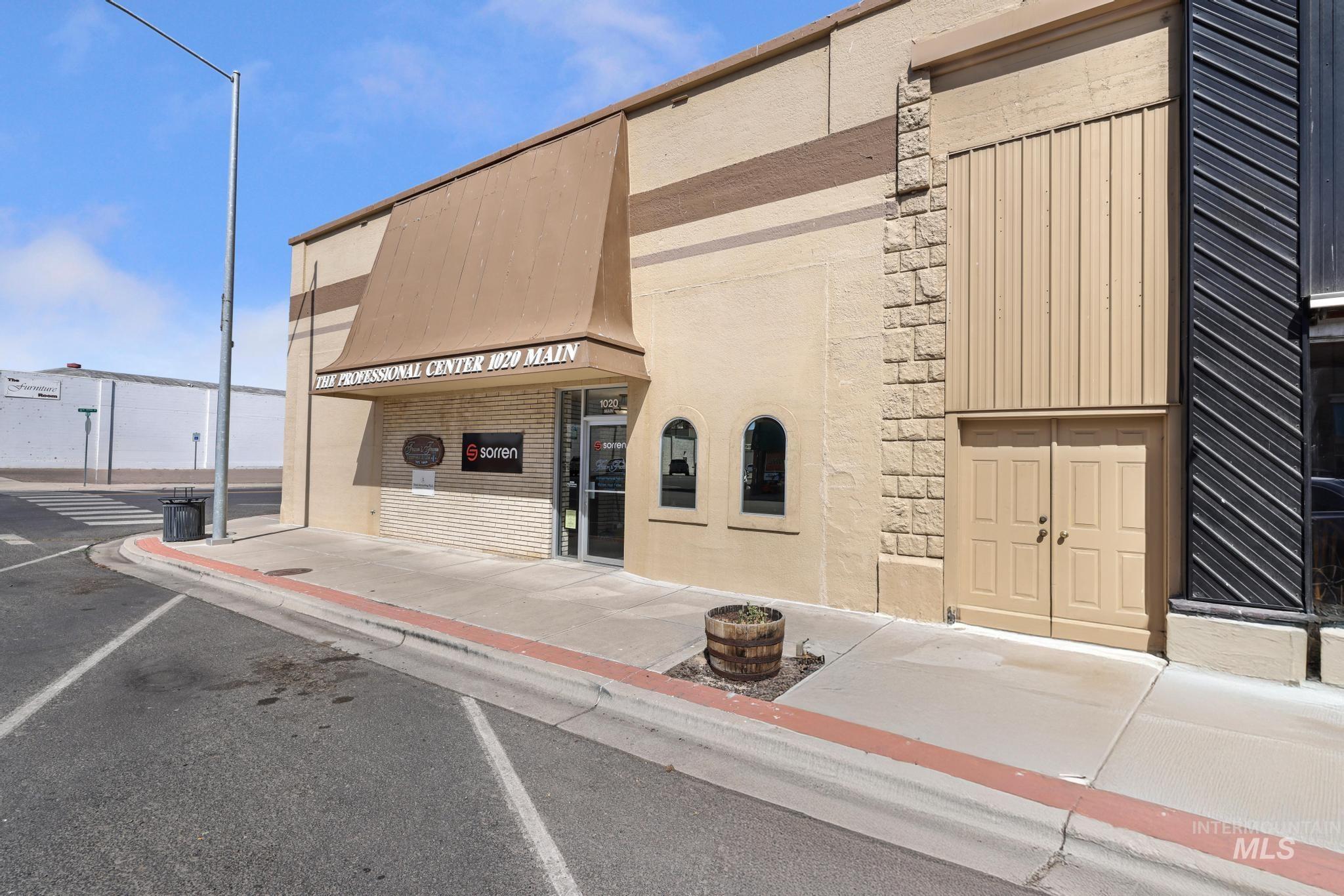 1020 Main Street, Buhl, Idaho 83316, Business/Commercial For Sale, Price $150,000,MLS 98991965