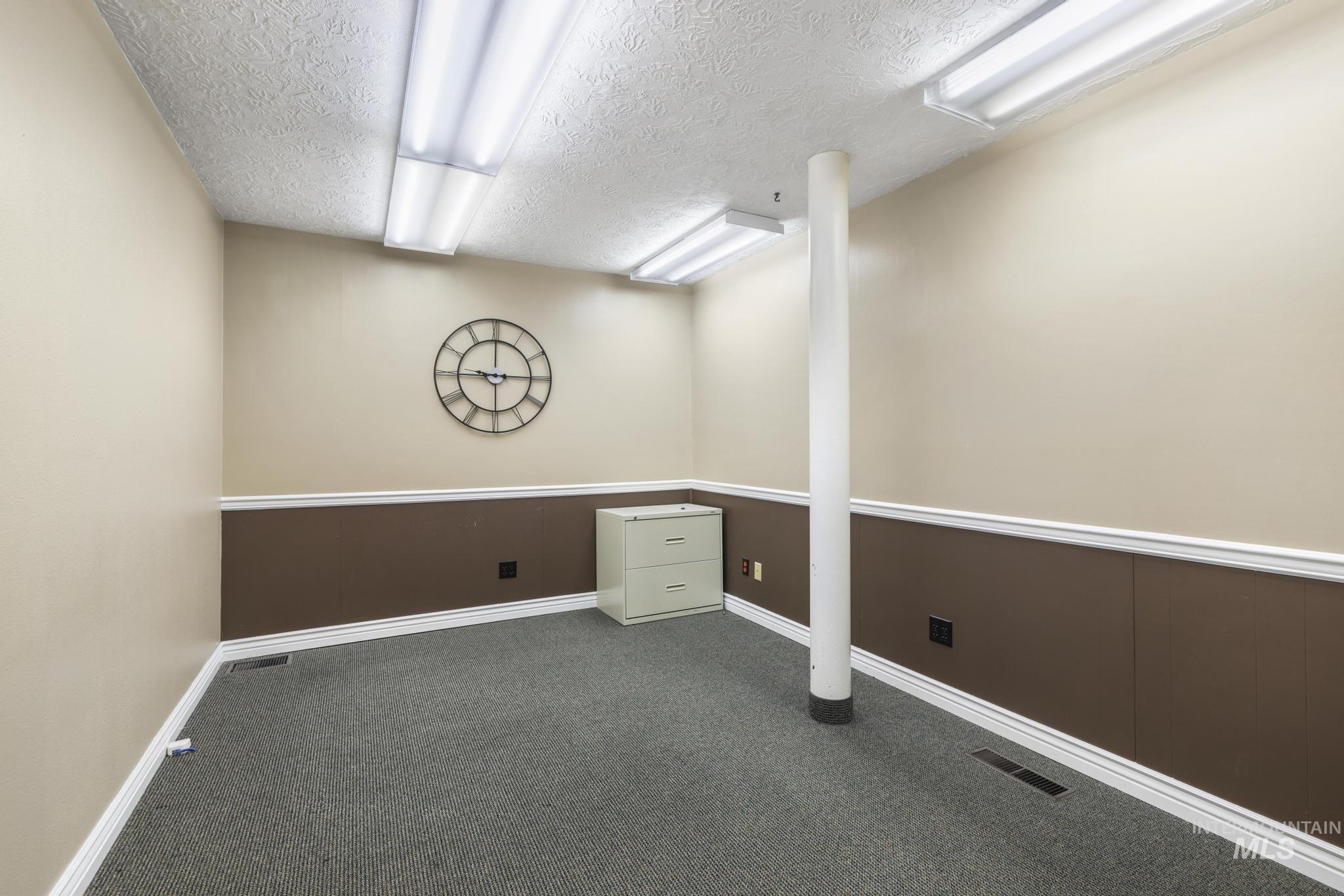 1020 Main Street, Buhl, Idaho 83316, Business/Commercial For Sale, Price $150,000,MLS 98991965