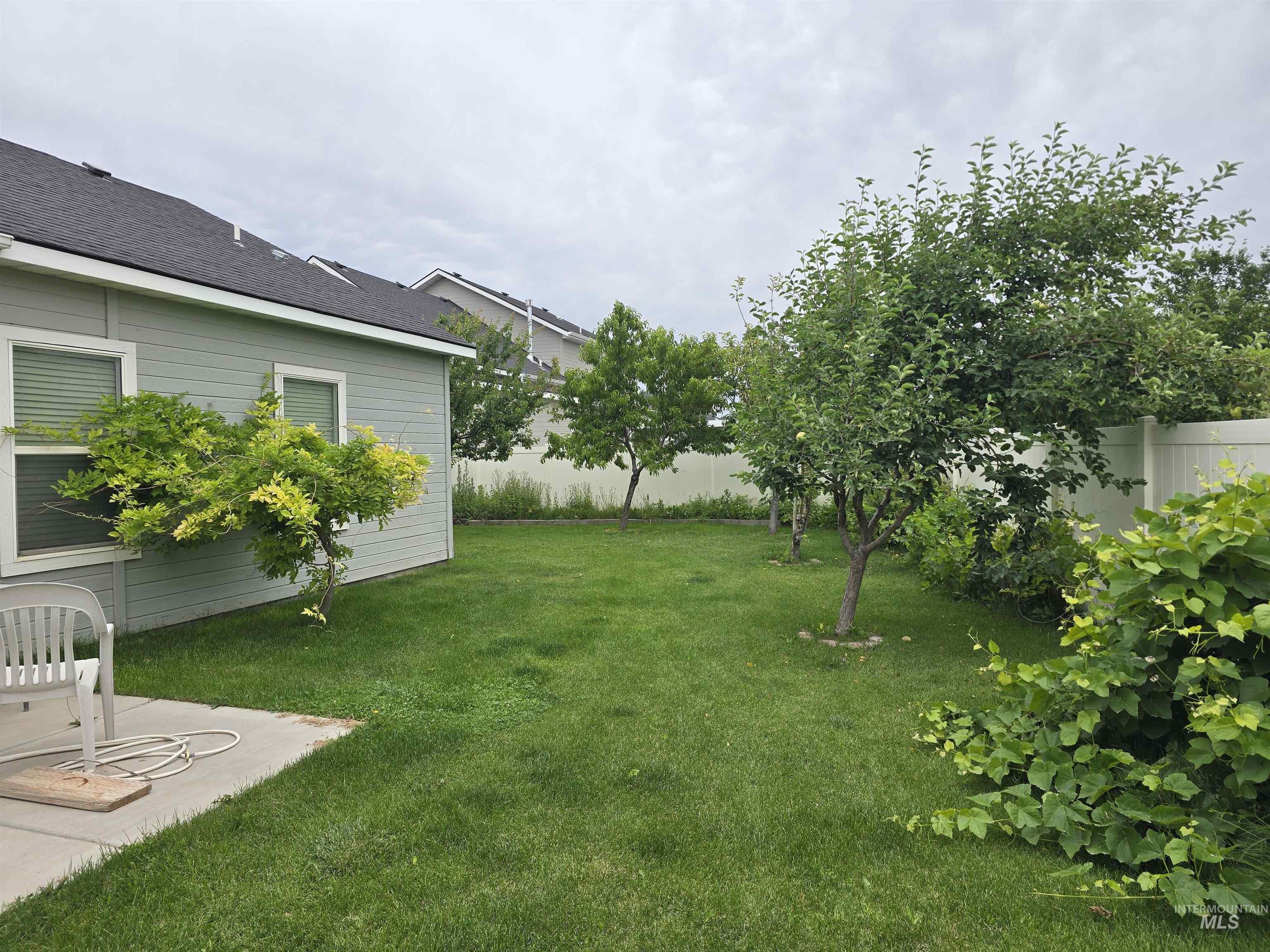 2464 Village ST., Twin Falls, Idaho 83301, 4 Bedrooms, 2 Bathrooms, Residential For Sale, Price $375,000,MLS 98991966