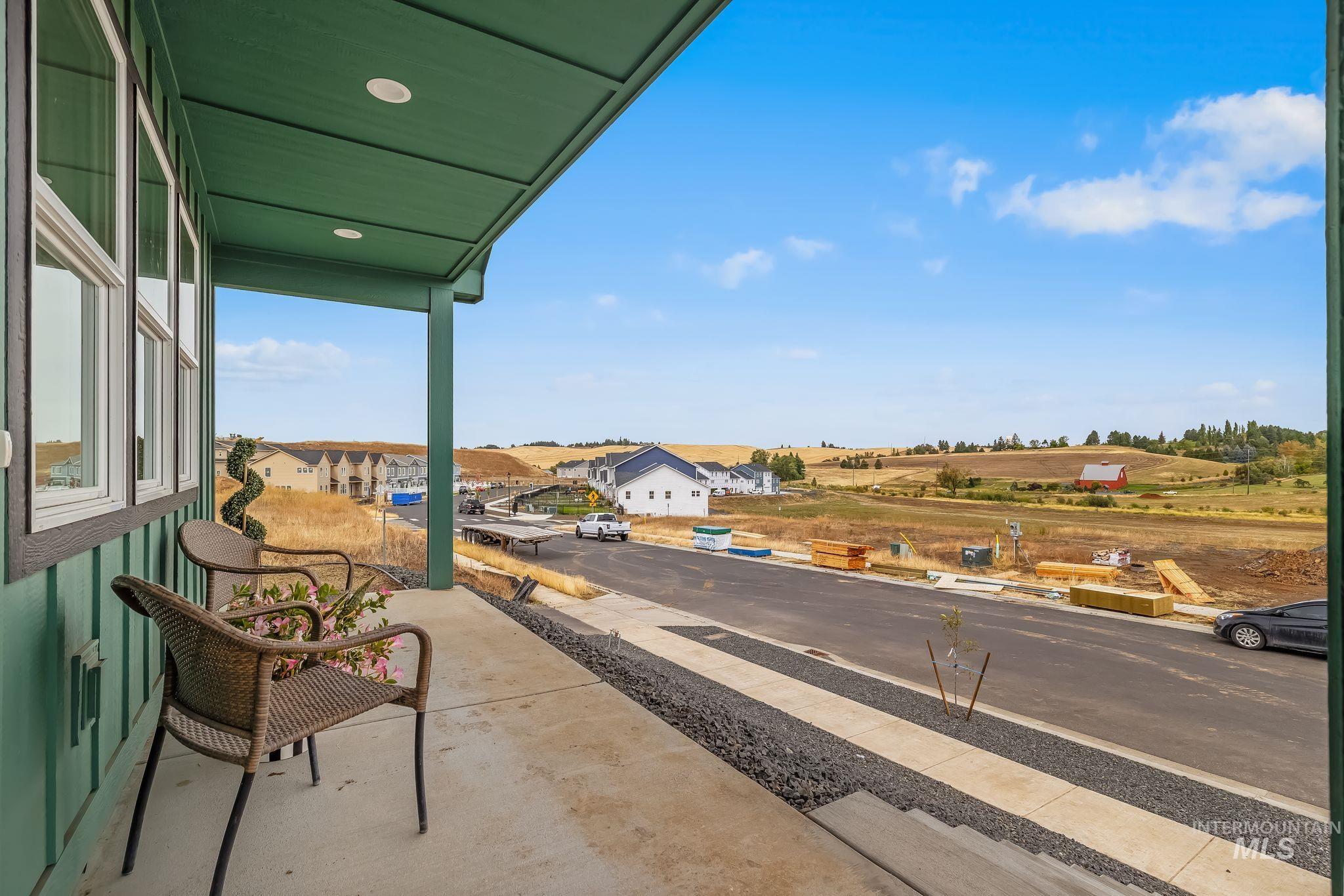 1115 Edington Avenue, Moscow, Idaho 83843, 5 Bedrooms, 3 Bathrooms, Residential For Sale, Price $569,999, 98991970