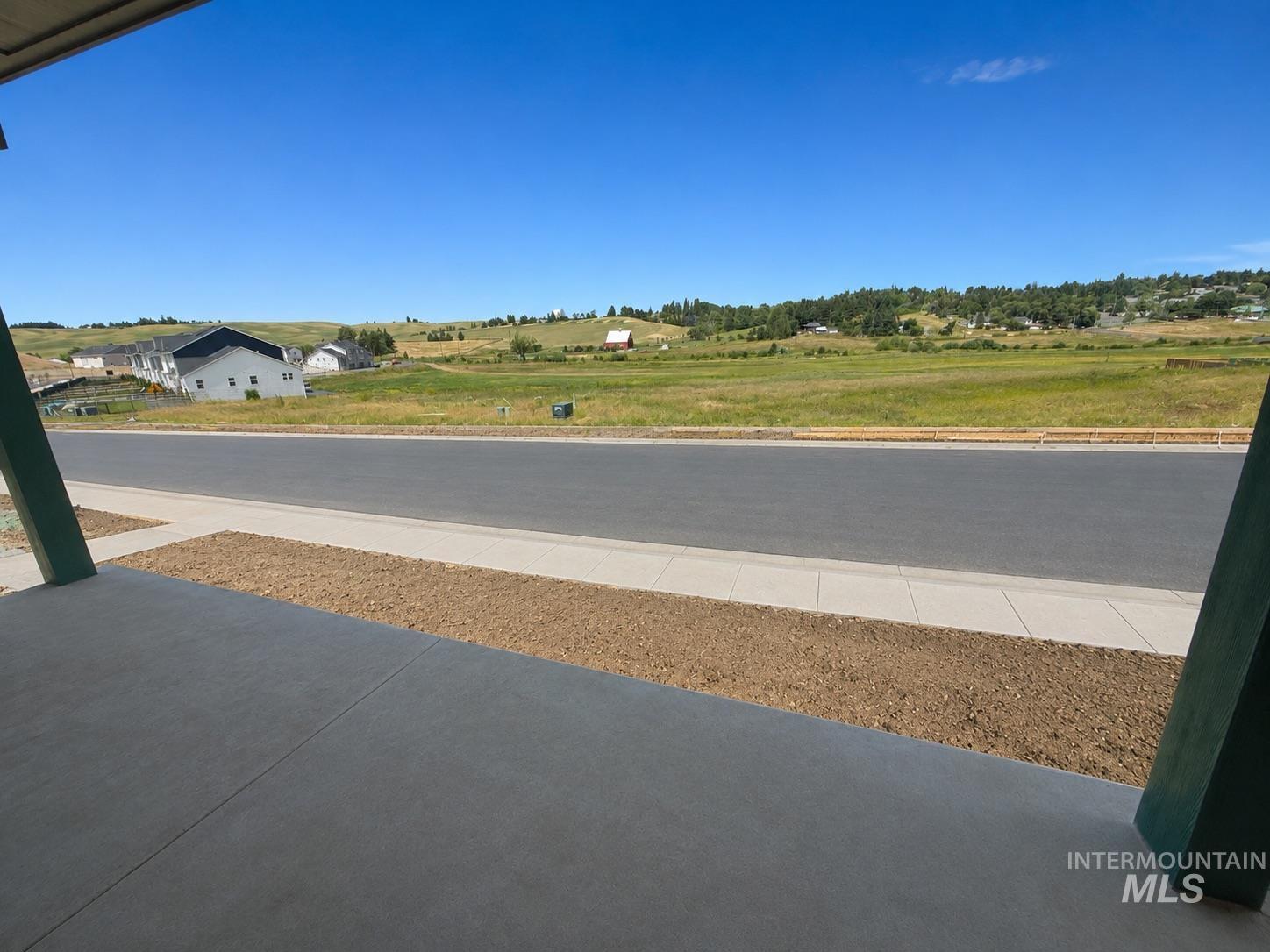1115 Edington Avenue, Moscow, Idaho 83843, 4 Bedrooms, 3 Bathrooms, Residential For Sale, Price $590,000,MLS 98991970
