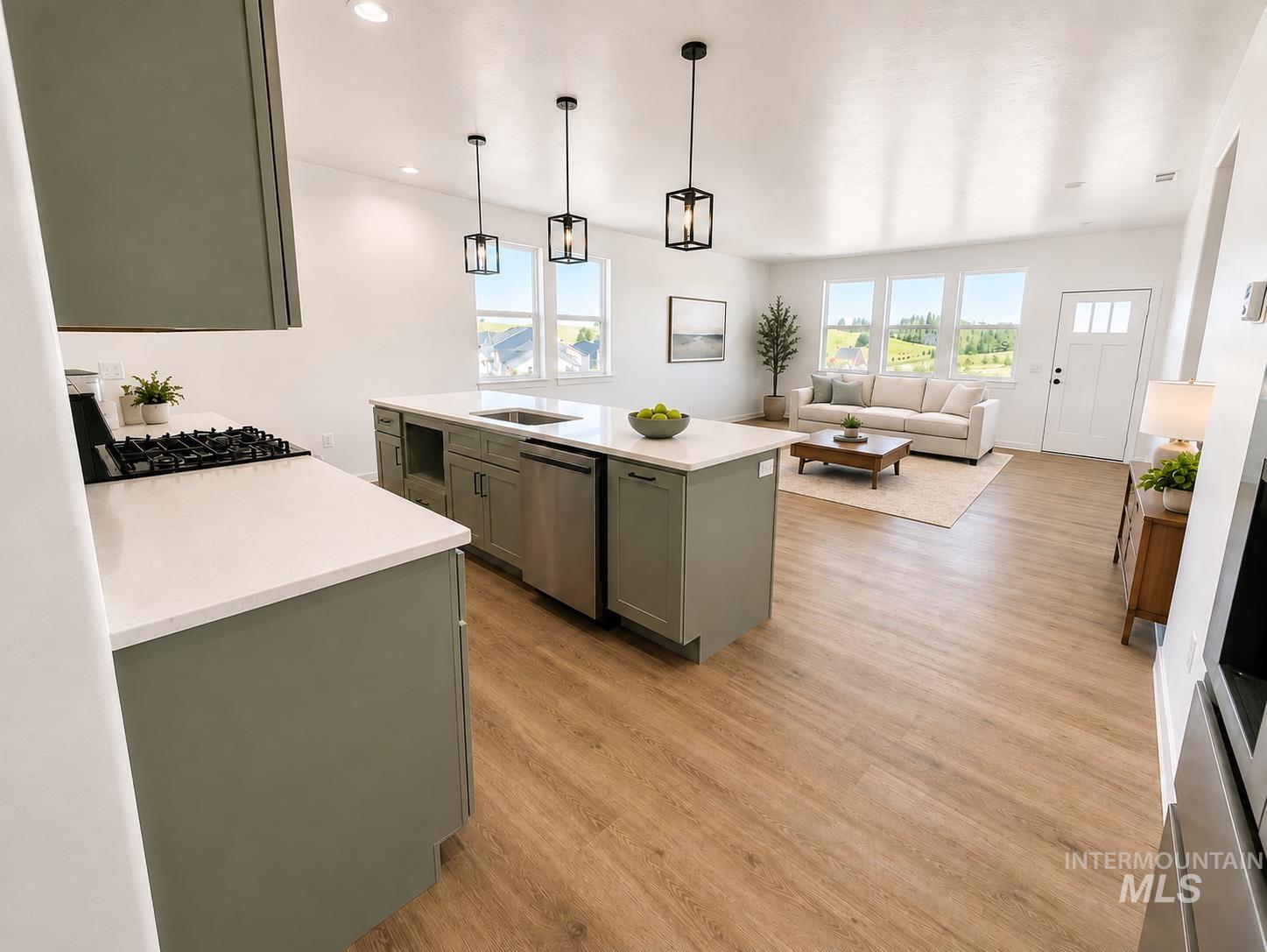 1115 Edington Avenue, Moscow, Idaho 83843, 5 Bedrooms, 3 Bathrooms, Residential For Sale, Price $569,999, 98991970