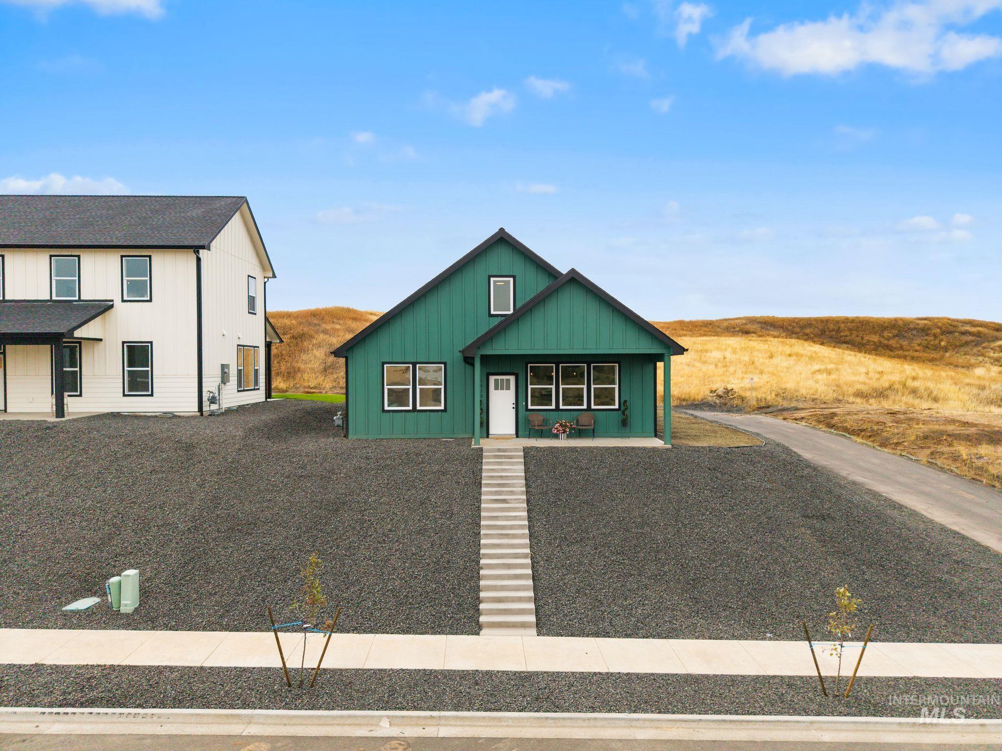 1115 Edington Avenue, Moscow, Idaho 83843, 5 Bedrooms, 3 Bathrooms, Residential For Sale, Price $569,999, 98991970
