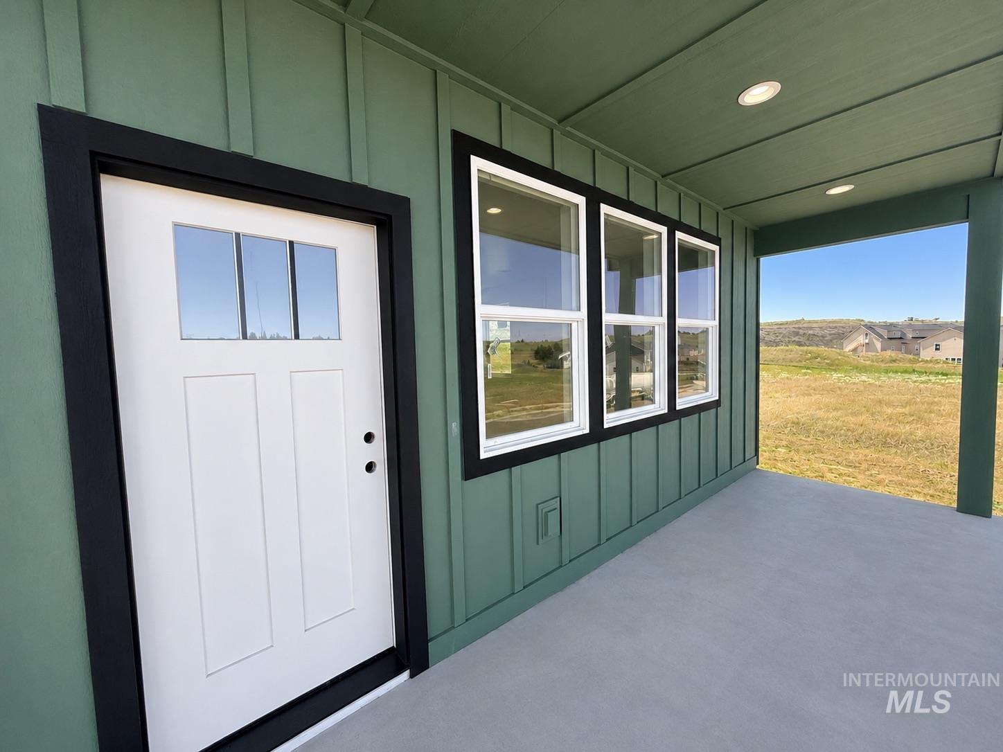 1115 Edington Avenue, Moscow, Idaho 83843, 5 Bedrooms, 3 Bathrooms, Residential For Sale, Price $569,999, 98991970