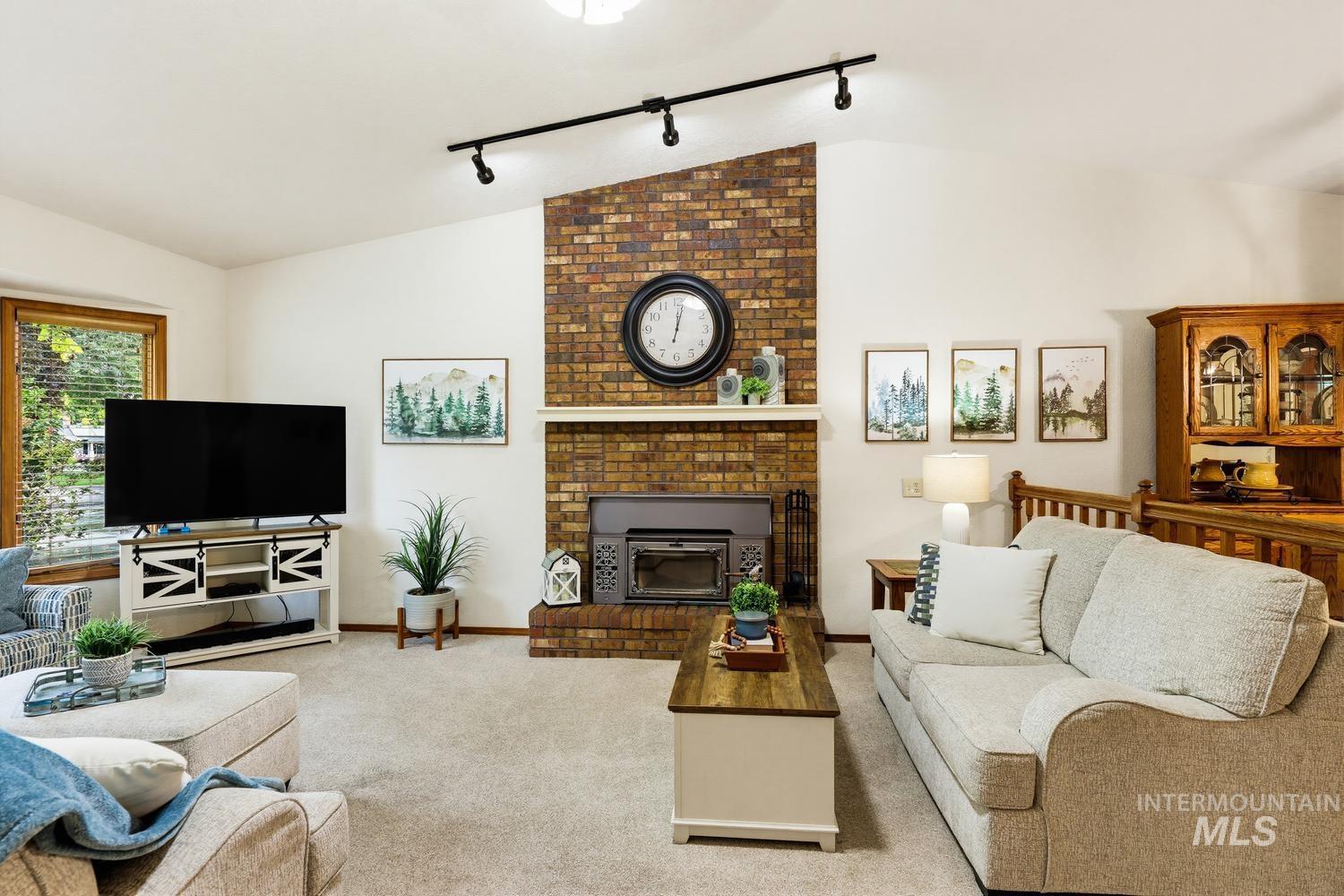 2975 E Autumn Way, Meridian, Idaho 83642, 3 Bedrooms, 2 Bathrooms, Residential For Sale, Price $637,700, 98991976