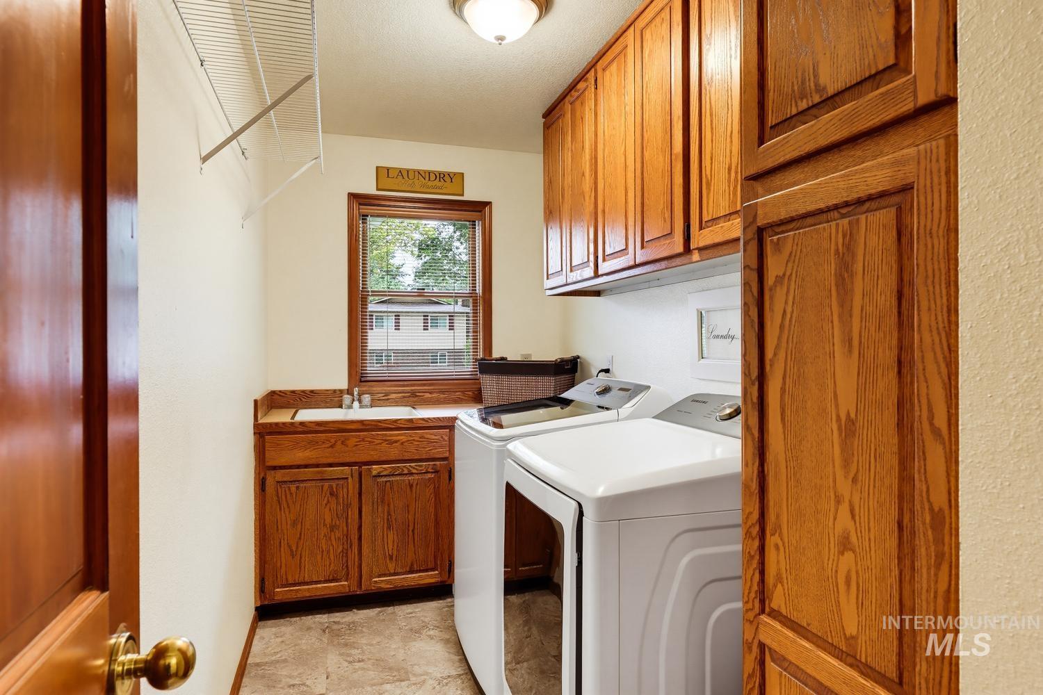 2975 E Autumn Way, Meridian, Idaho 83642, 3 Bedrooms, 2 Bathrooms, Residential For Sale, Price $637,700, 98991976