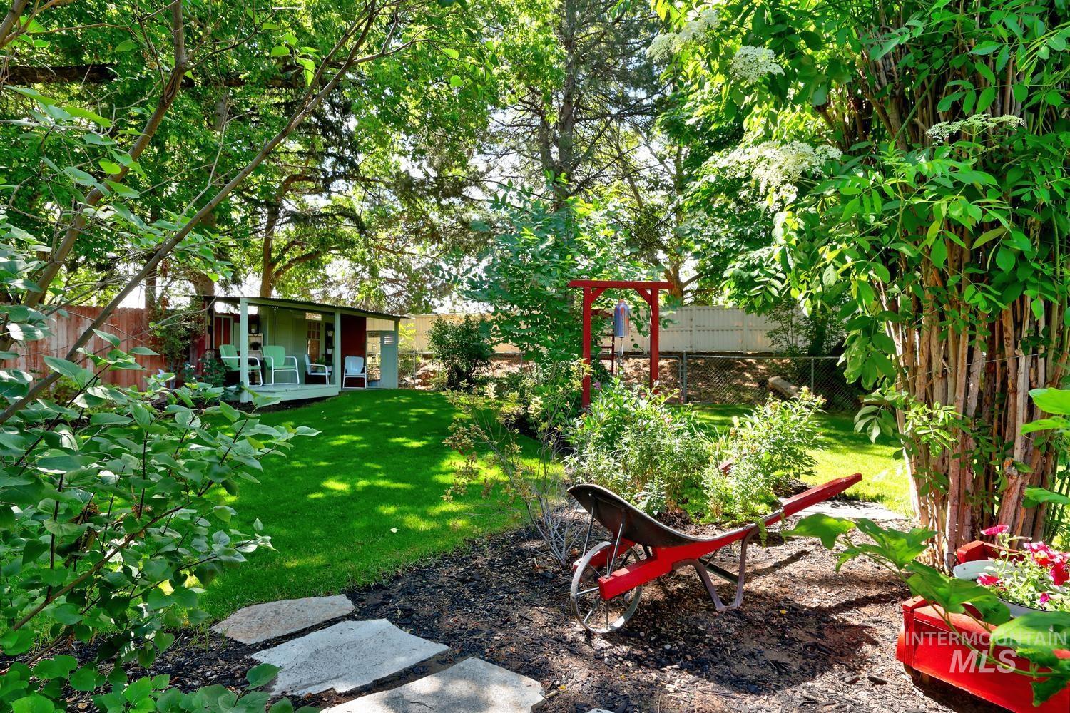 2975 E Autumn Way, Meridian, Idaho 83642, 3 Bedrooms, 2 Bathrooms, Residential For Sale, Price $637,700, 98991976