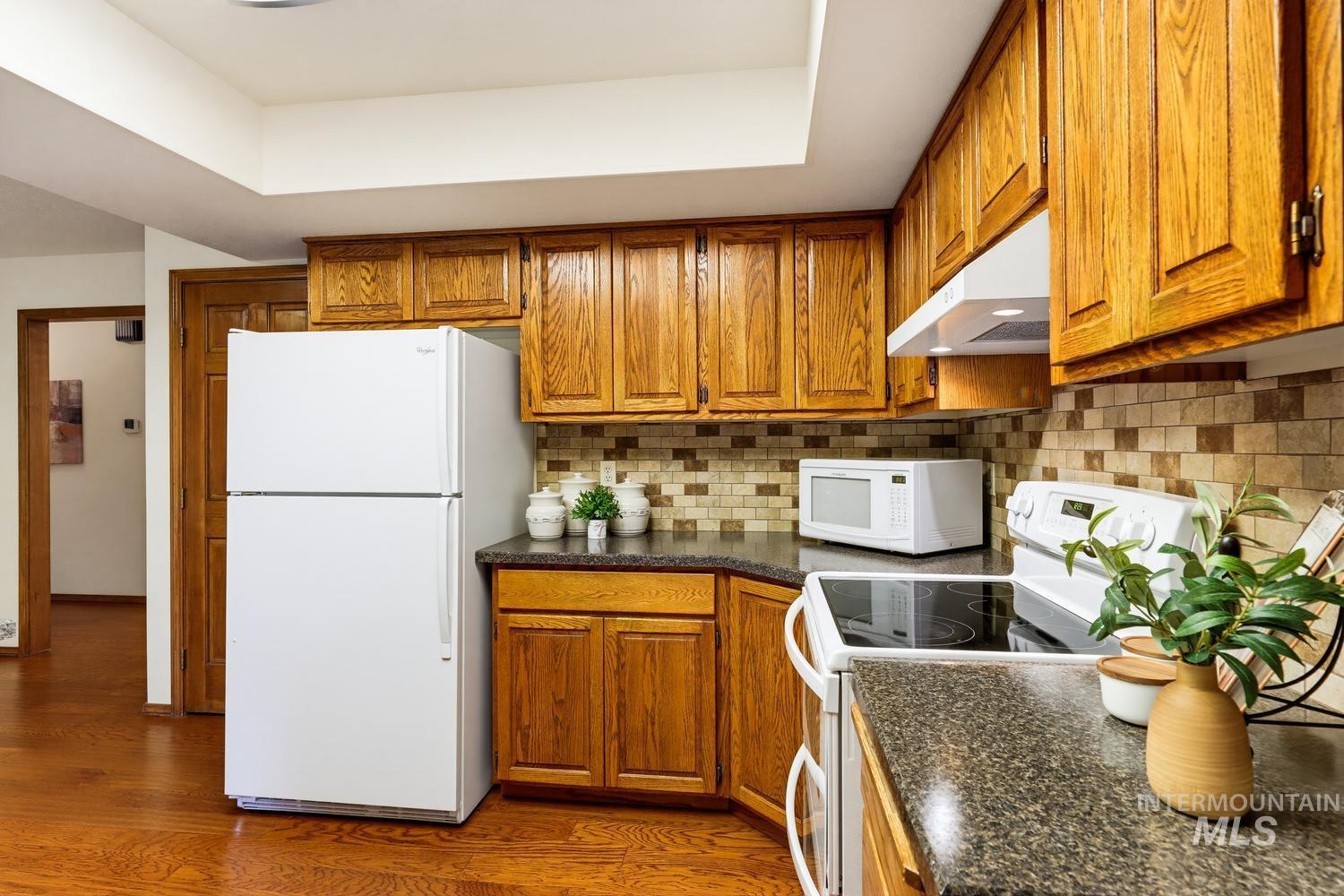 2975 E Autumn Way, Meridian, Idaho 83642, 3 Bedrooms, 2 Bathrooms, Residential For Sale, Price $637,700, 98991976