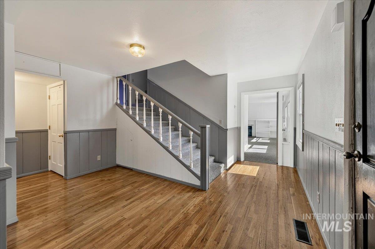 2160 S Five Mile, Boise, Idaho 83709, 5 Bedrooms, 4.5 Bathrooms, Residential For Sale, Price $725,000,MLS 98991979
