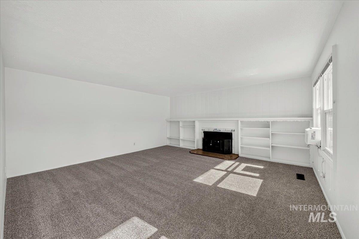 2160 S Five Mile, Boise, Idaho 83709, 5 Bedrooms, 4.5 Bathrooms, Residential For Sale, Price $725,000,MLS 98991979