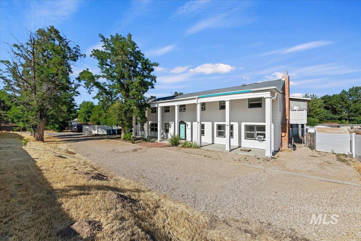 2160 S Five Mile, Boise, Idaho 83709, 5 Bedrooms, 4.5 Bathrooms, Residential For Sale, Price $725,000,MLS 98991979