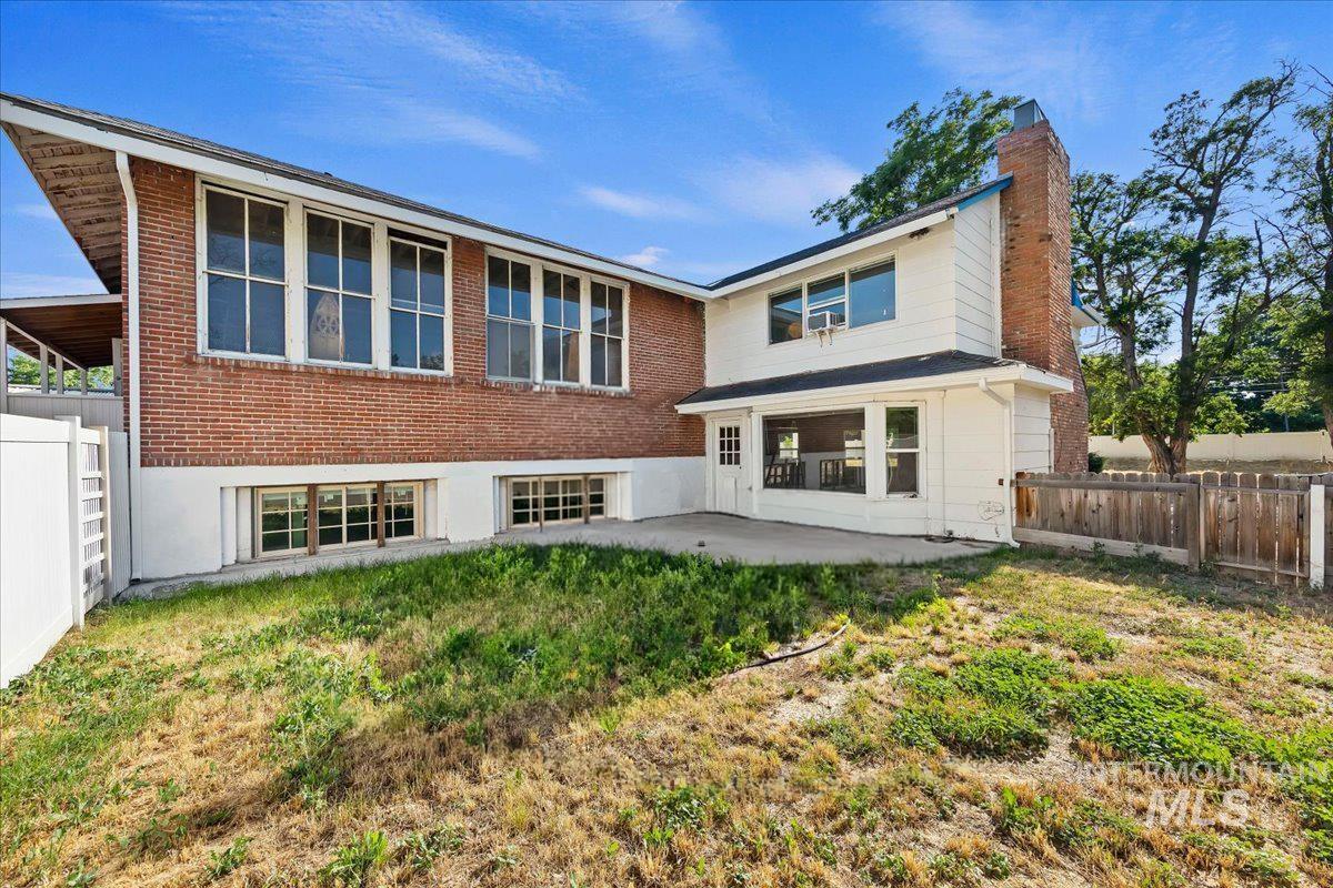 2160 S Five Mile, Boise, Idaho 83709, 5 Bedrooms, 4.5 Bathrooms, Residential For Sale, Price $725,000,MLS 98991979