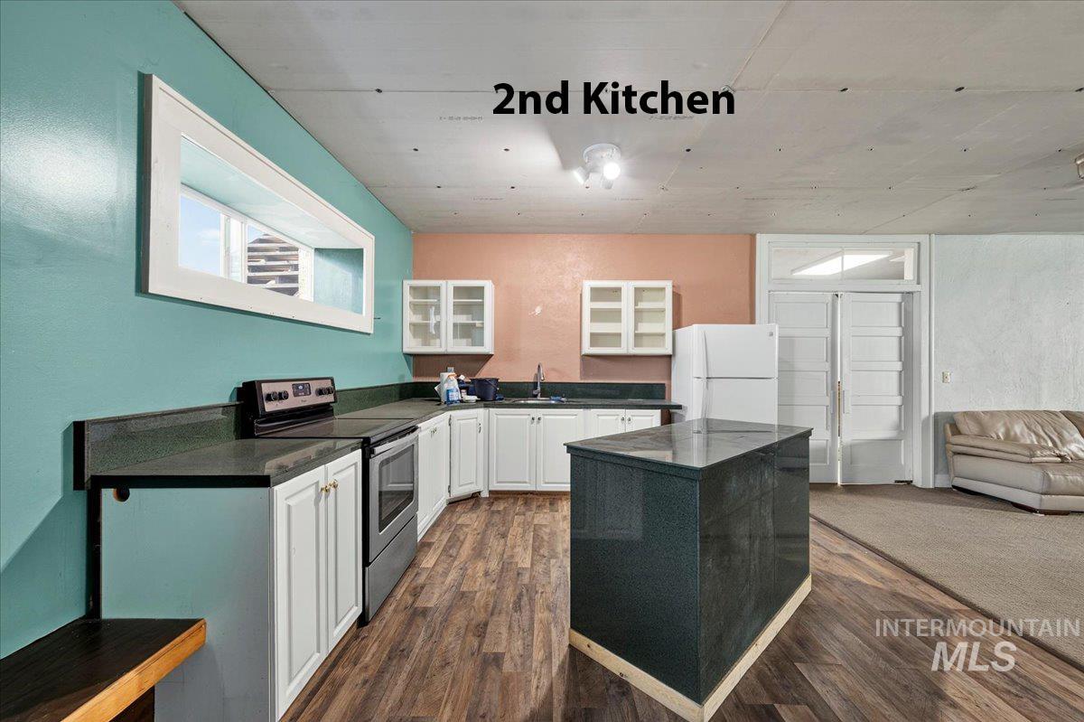 2160 S Five Mile, Boise, Idaho 83709, 5 Bedrooms, 4.5 Bathrooms, Residential For Sale, Price $725,000,MLS 98991979
