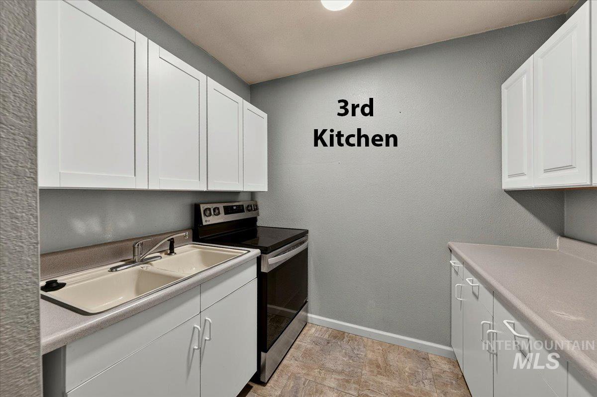 2160 S Five Mile, Boise, Idaho 83709, 5 Bedrooms, 4.5 Bathrooms, Residential For Sale, Price $725,000,MLS 98991979