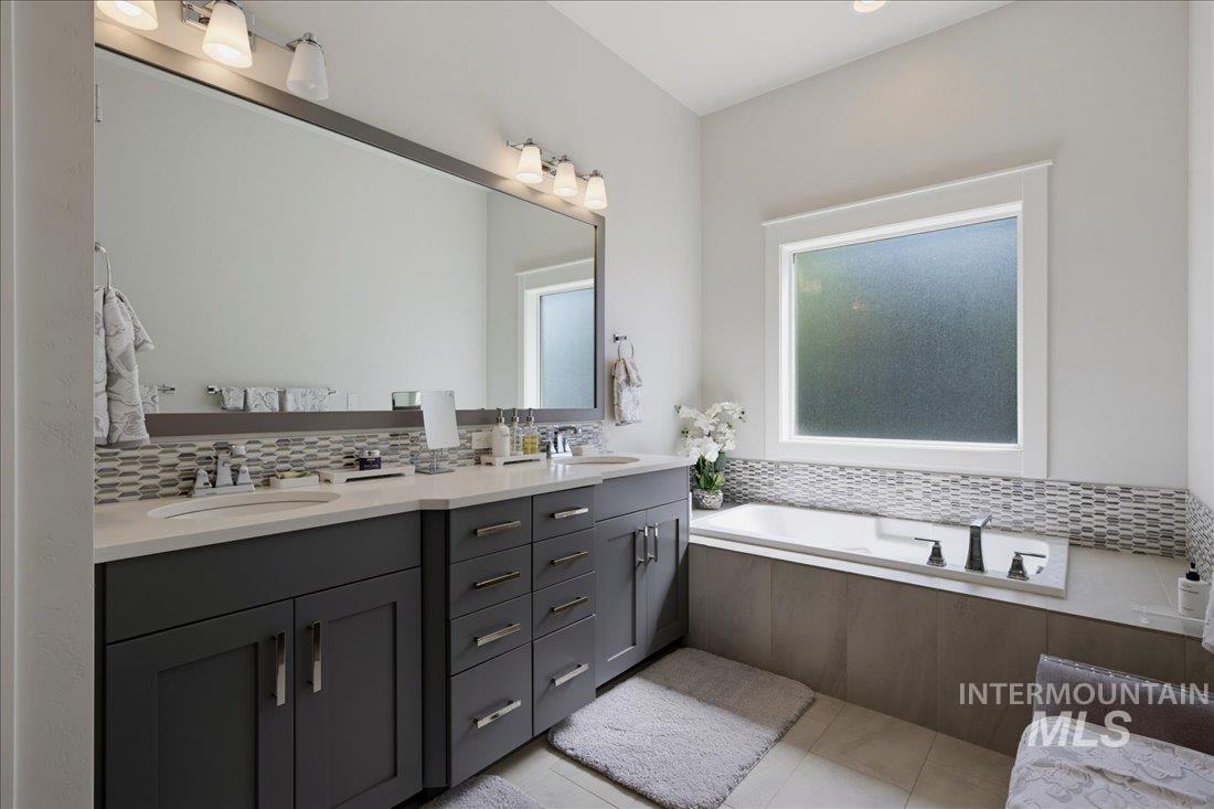 5824 S Astoria Avenue, Meridian, Idaho 83642, 4 Bedrooms, 3 Bathrooms, Residential For Sale, Price $900,000, 98991981