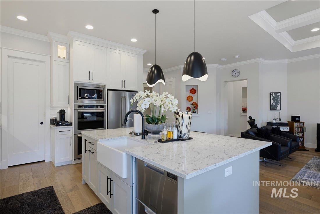 5824 S Astoria Avenue, Meridian, Idaho 83642, 4 Bedrooms, 3 Bathrooms, Residential For Sale, Price $900,000, 98991981
