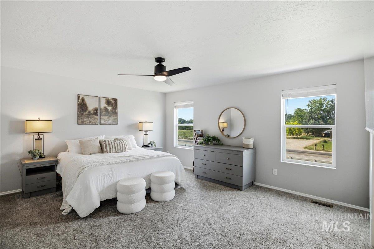 4815 Rose Gold St., Caldwell, Idaho 83605, 4 Bedrooms, 2.5 Bathrooms, Residential For Sale, Price $475,000,MLS 98991982