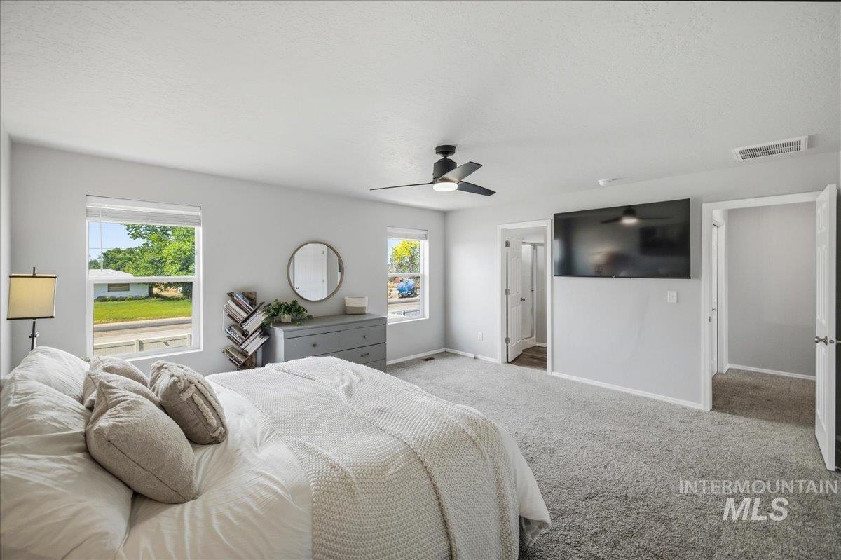 4815 Rose Gold St., Caldwell, Idaho 83605, 4 Bedrooms, 2.5 Bathrooms, Residential For Sale, Price $475,000,MLS 98991982