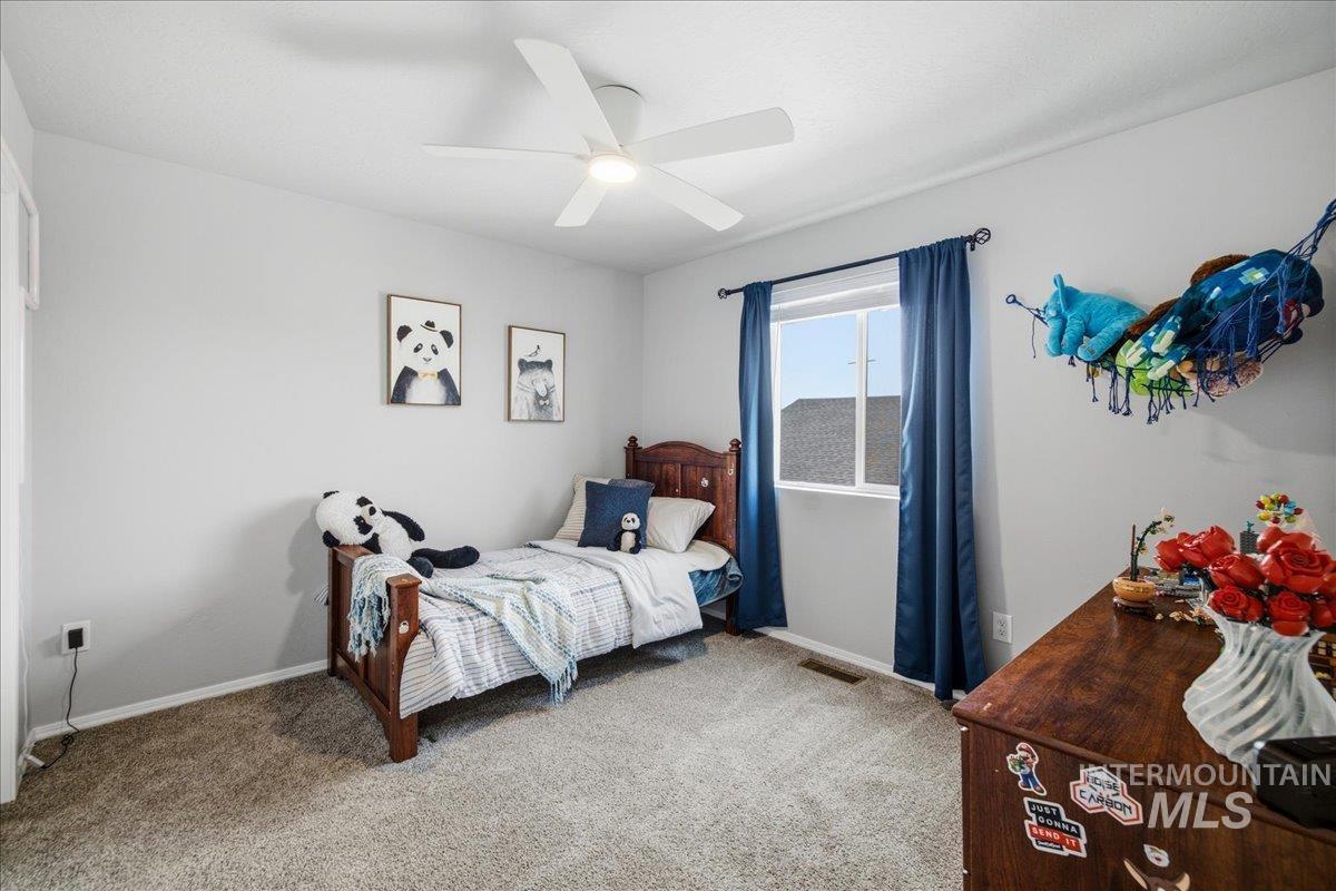 4815 Rose Gold St., Caldwell, Idaho 83605, 4 Bedrooms, 2.5 Bathrooms, Residential For Sale, Price $475,000,MLS 98991982