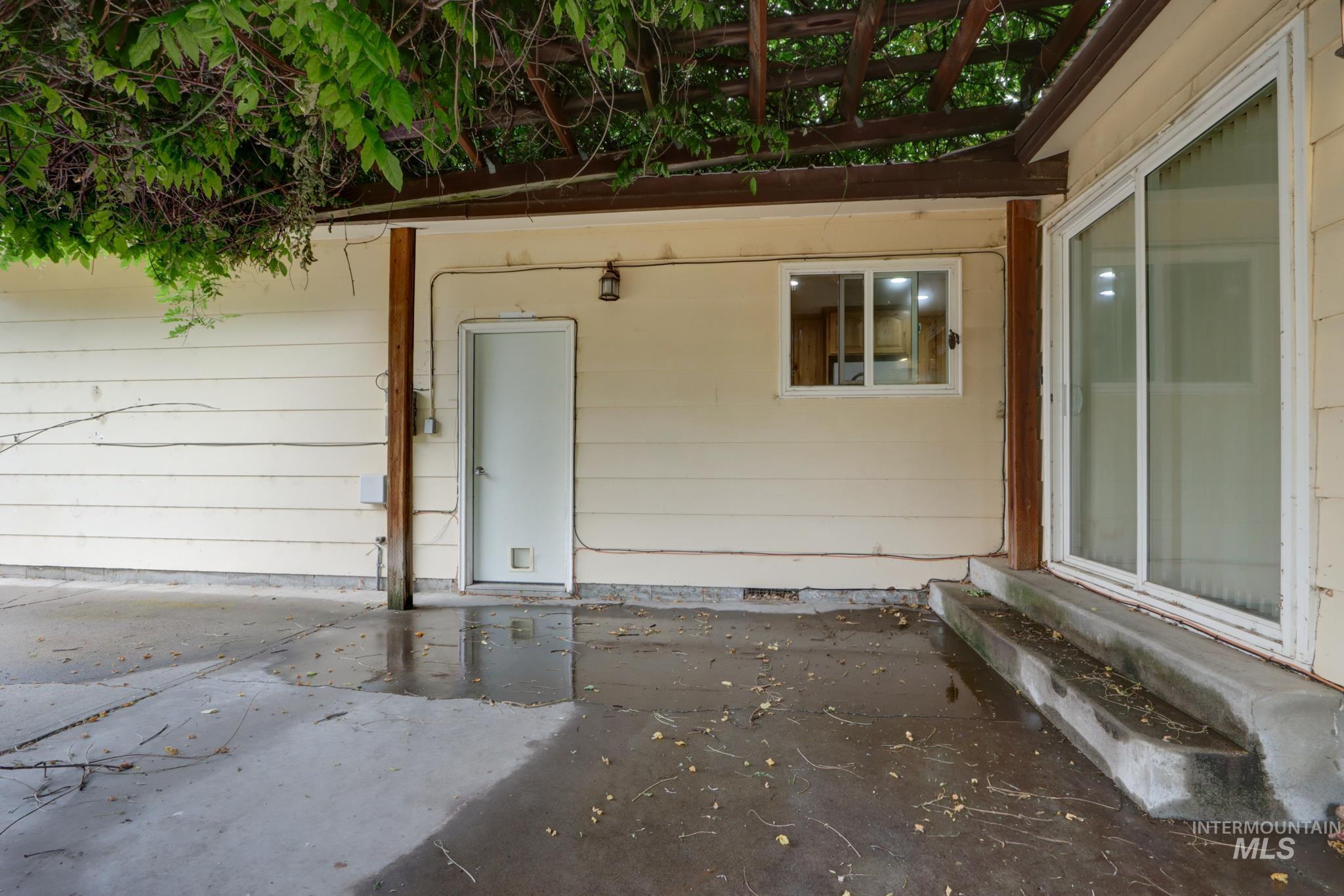 1192 SW 12th Ave, Ontario, Oregon 97914, 5 Bedrooms, 3 Bathrooms, Residential For Sale, Price $399,000,MLS 98991983