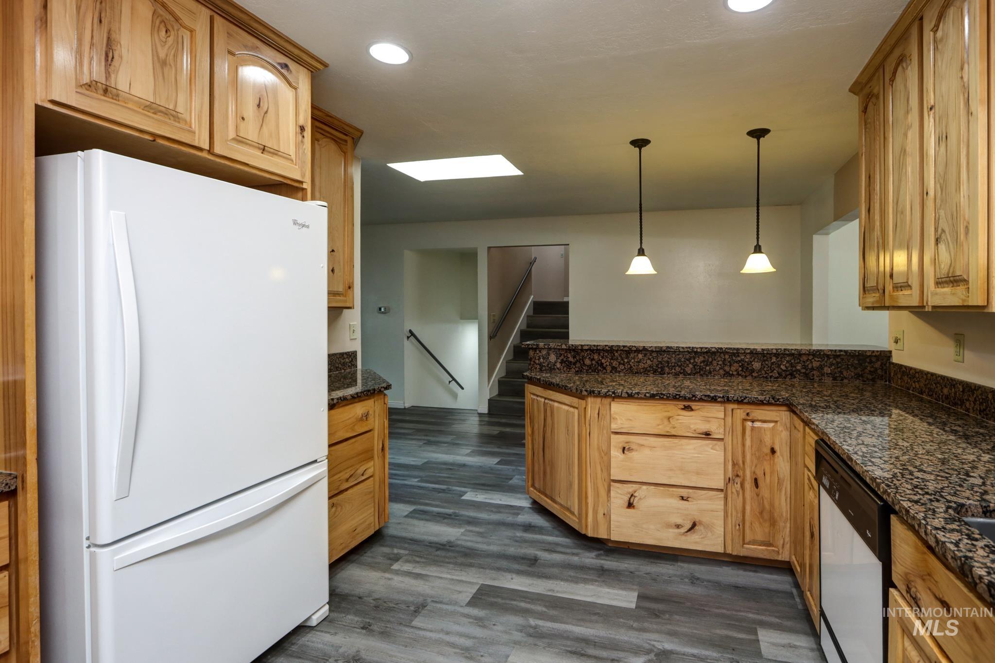 1192 SW 12th Ave, Ontario, Oregon 97914, 5 Bedrooms, 3 Bathrooms, Residential For Sale, Price $399,000,MLS 98991983