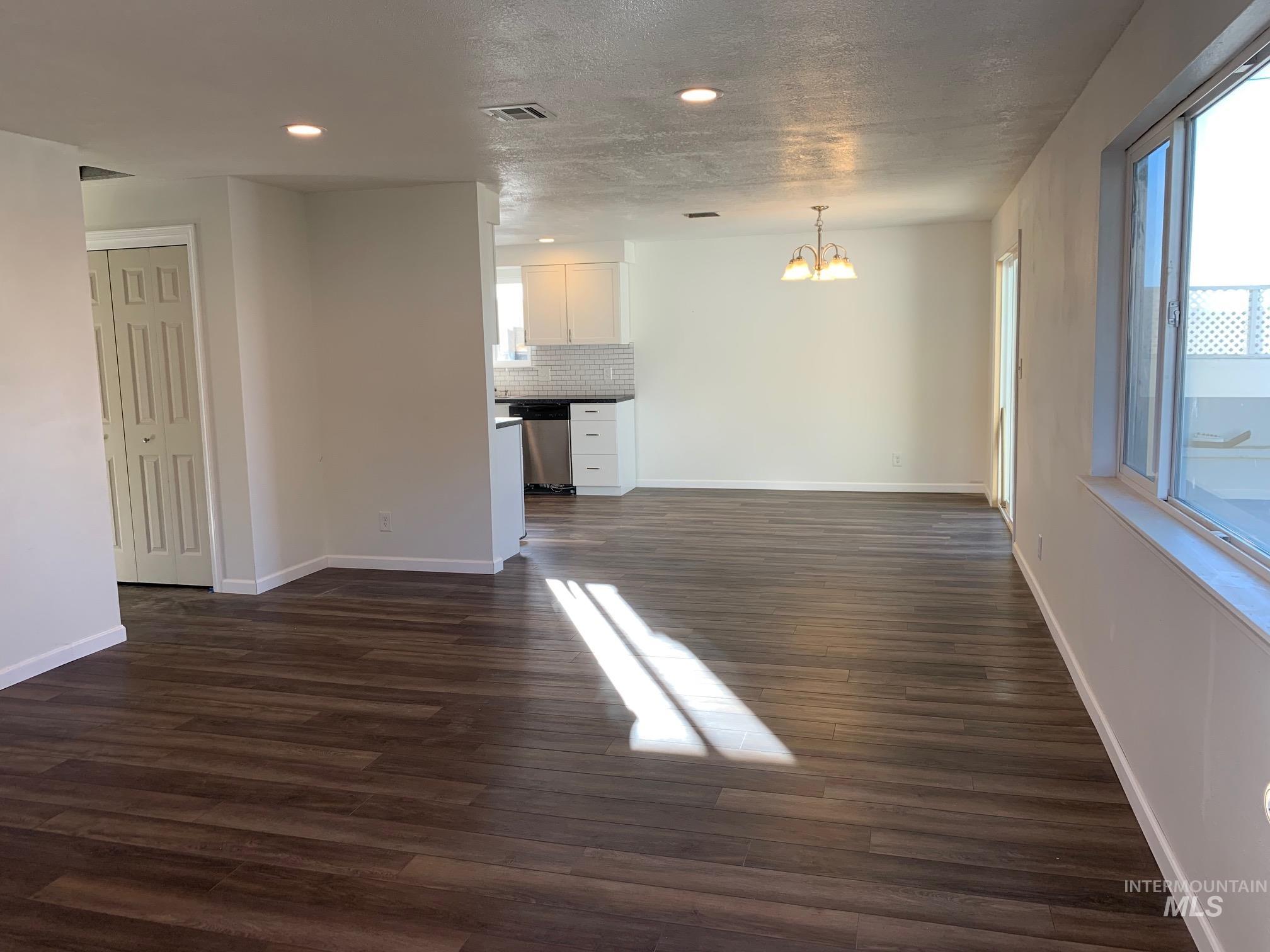 453 S S White Cloud Dr, Boise, Idaho 83709, 2 Bedrooms, 2 Bathrooms, Residential Income For Sale, Price $649,900,MLS 98991986