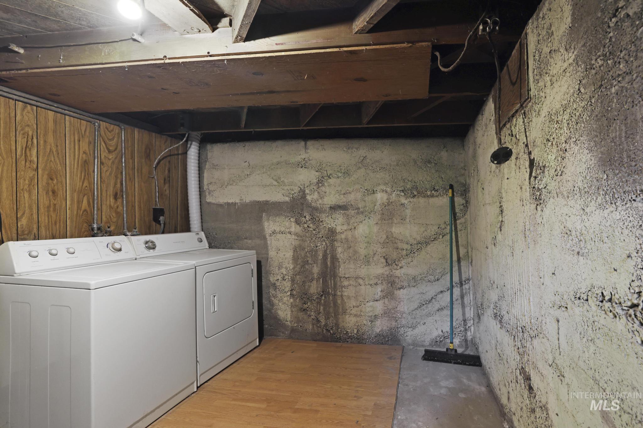 1501 Hansen Ave, Burley, Idaho 83318, 2 Bedrooms, 1 Bathroom, Residential For Sale, Price $220,000,MLS 98991990