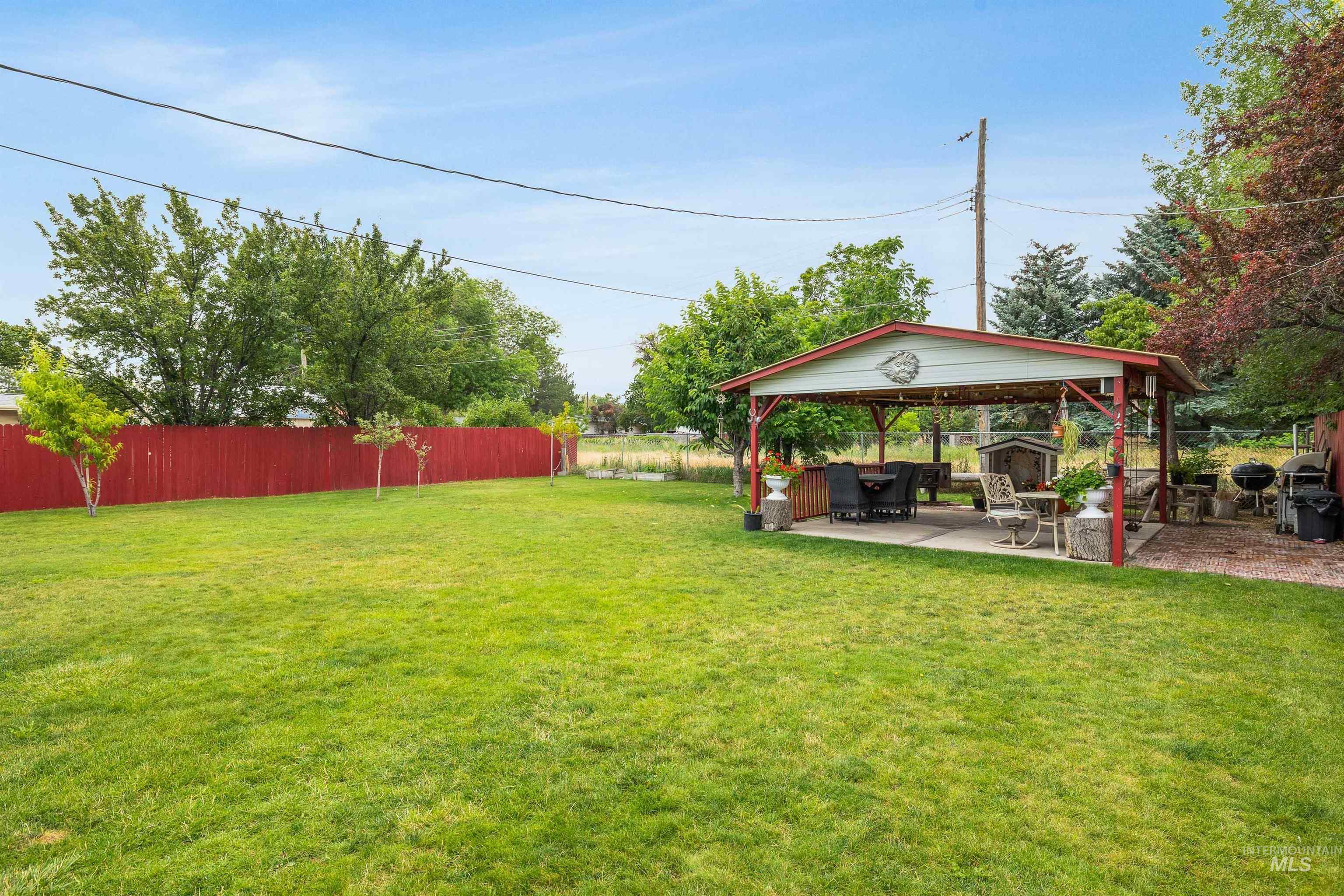 2158 Sherry Ln, Twin Falls, Idaho 83301, 6 Bedrooms, 3 Bathrooms, Residential For Sale, Price $390,000,MLS 98991991
