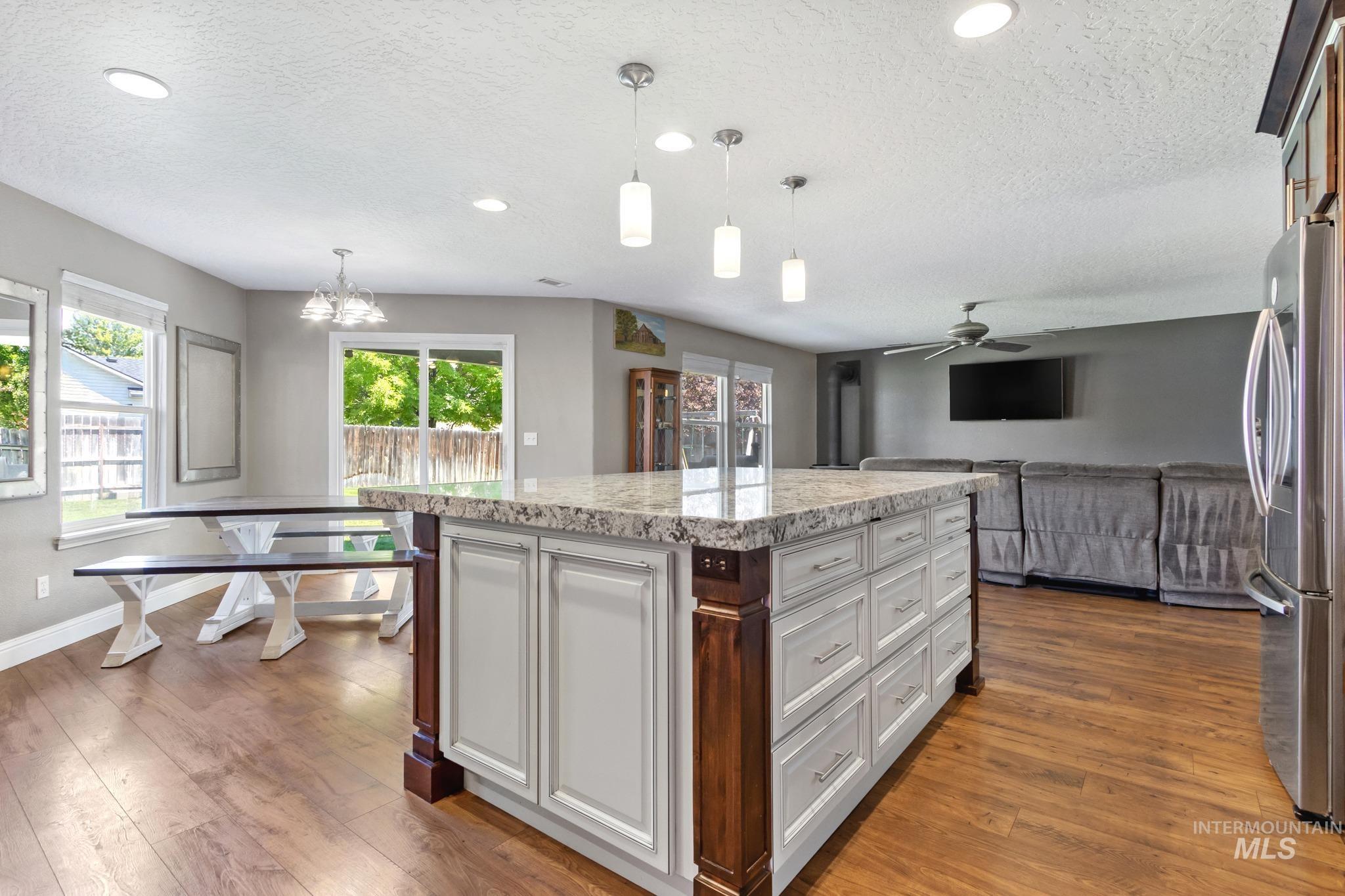 8056 E McKenzre St, Nampa, Idaho 83687, 4 Bedrooms, 2.5 Bathrooms, Residential For Sale, Price $524,000, 98991992