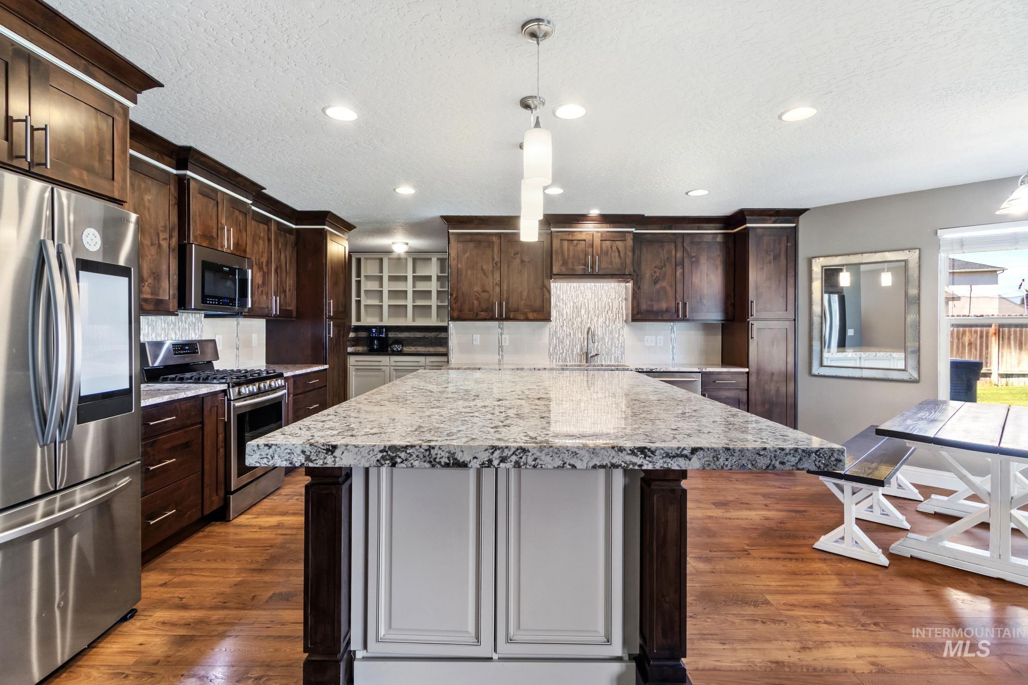 8056 E McKenzre St, Nampa, Idaho 83687, 4 Bedrooms, 2.5 Bathrooms, Residential For Sale, Price $524,000, 98991992