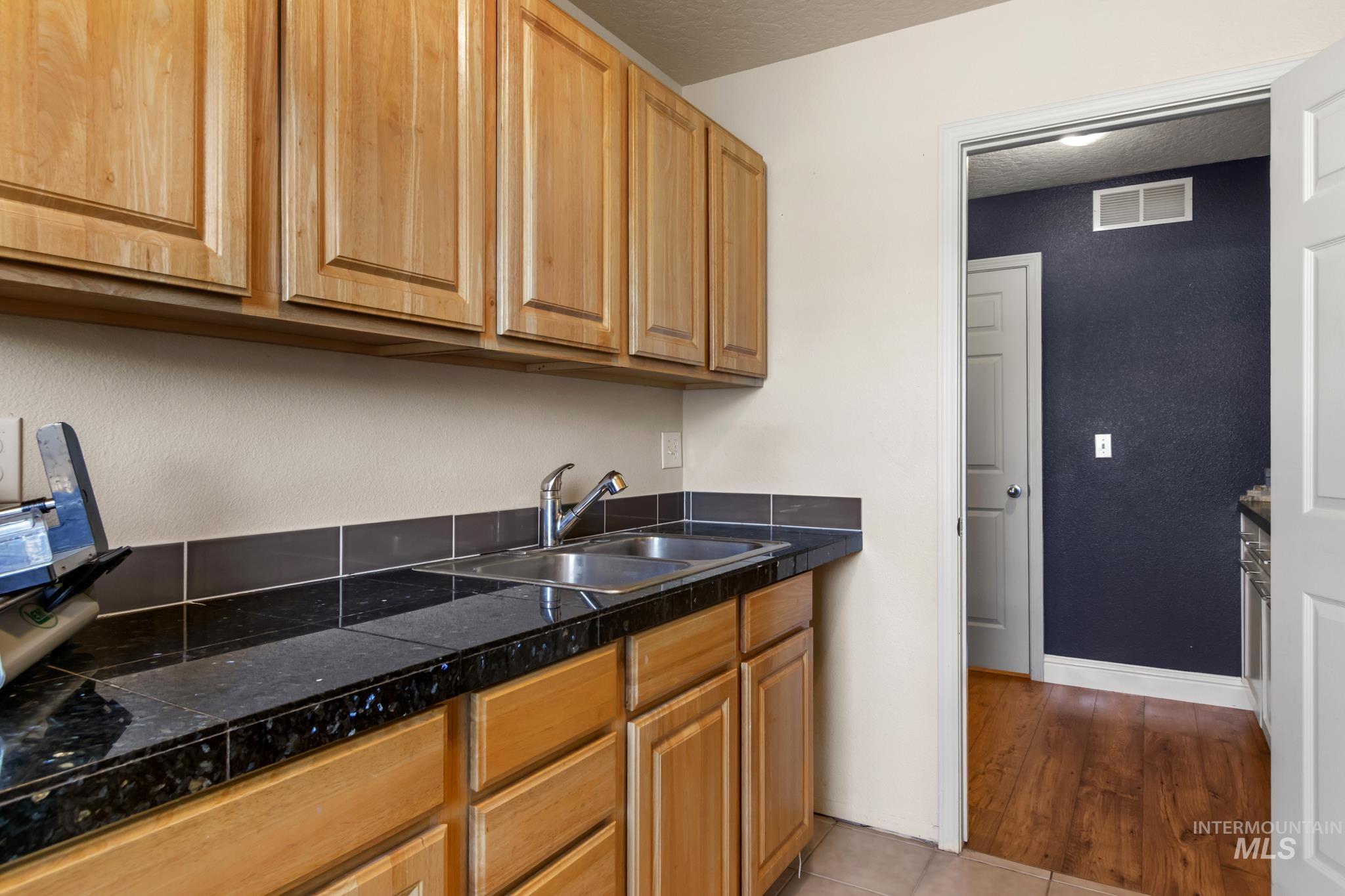 8056 E McKenzre St, Nampa, Idaho 83687, 4 Bedrooms, 2.5 Bathrooms, Residential For Sale, Price $524,000, 98991992