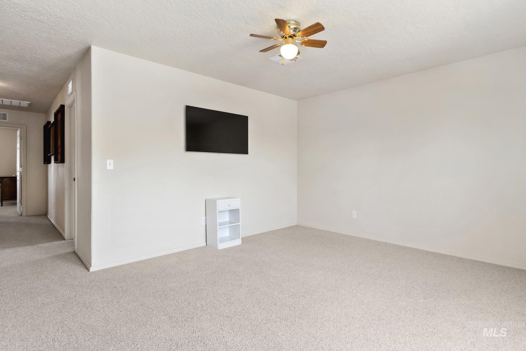 8056 E McKenzre St, Nampa, Idaho 83687, 4 Bedrooms, 2.5 Bathrooms, Residential For Sale, Price $524,000, 98991992