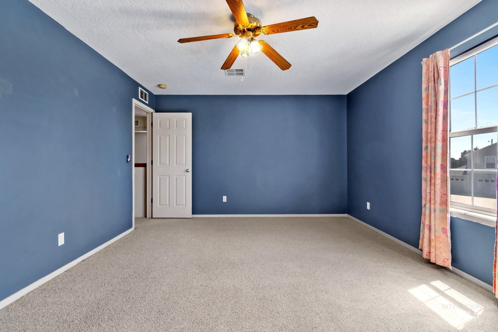 8056 E McKenzre St, Nampa, Idaho 83687, 4 Bedrooms, 2.5 Bathrooms, Residential For Sale, Price $524,000, 98991992