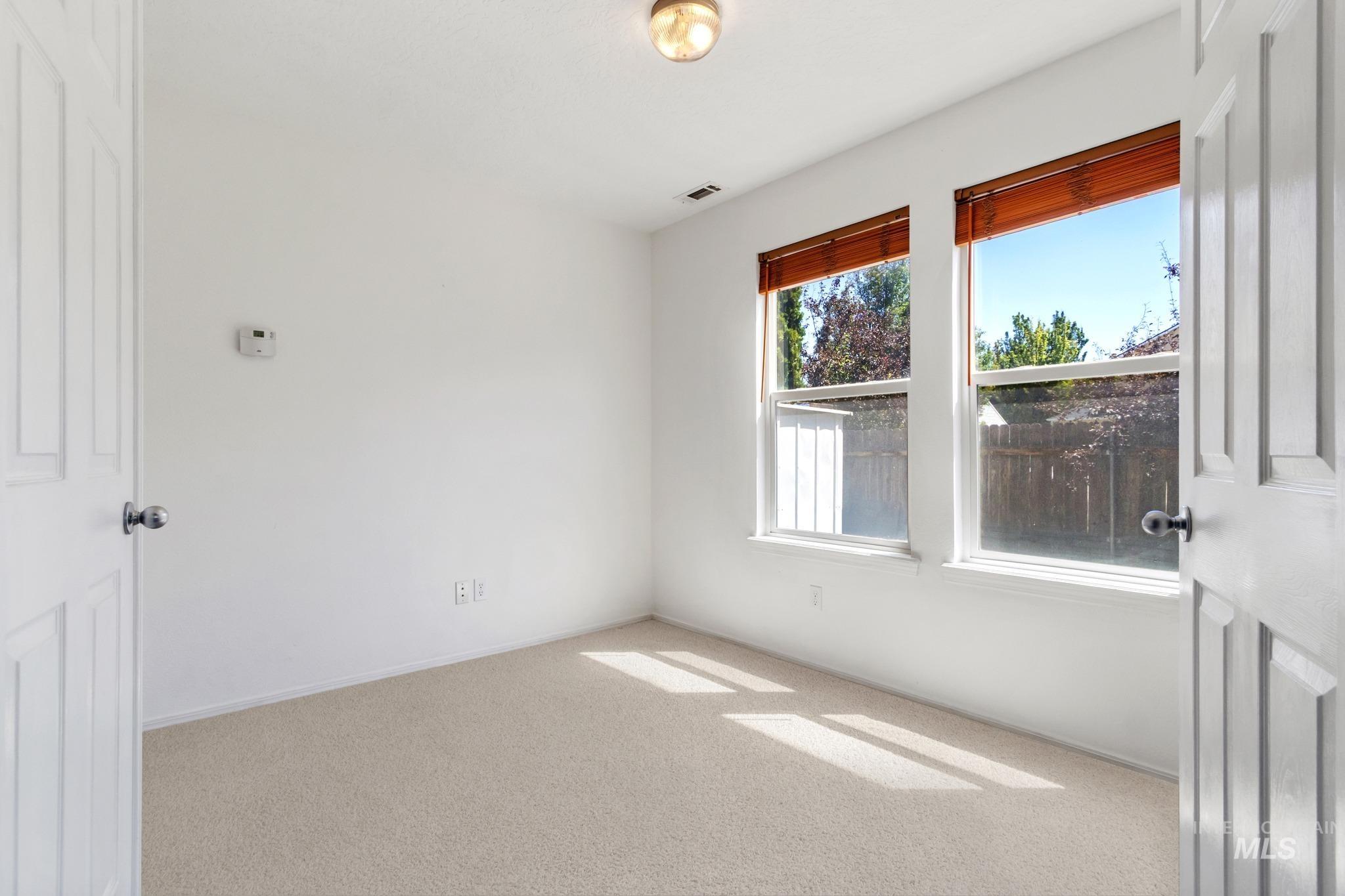 8056 E McKenzre St, Nampa, Idaho 83687, 4 Bedrooms, 2.5 Bathrooms, Residential For Sale, Price $524,000, 98991992