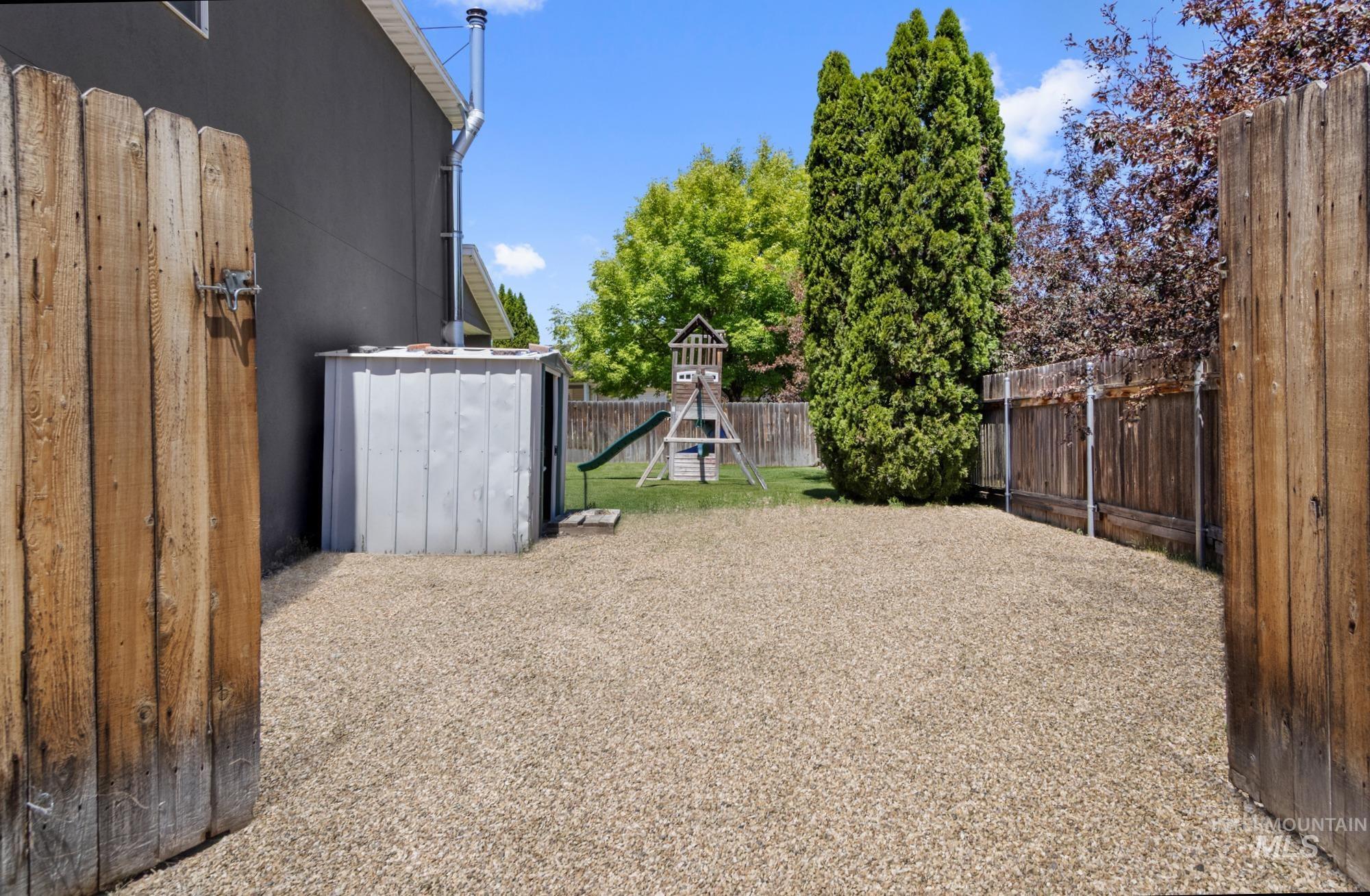 8056 E McKenzre St, Nampa, Idaho 83687, 4 Bedrooms, 2.5 Bathrooms, Residential For Sale, Price $524,000, 98991992